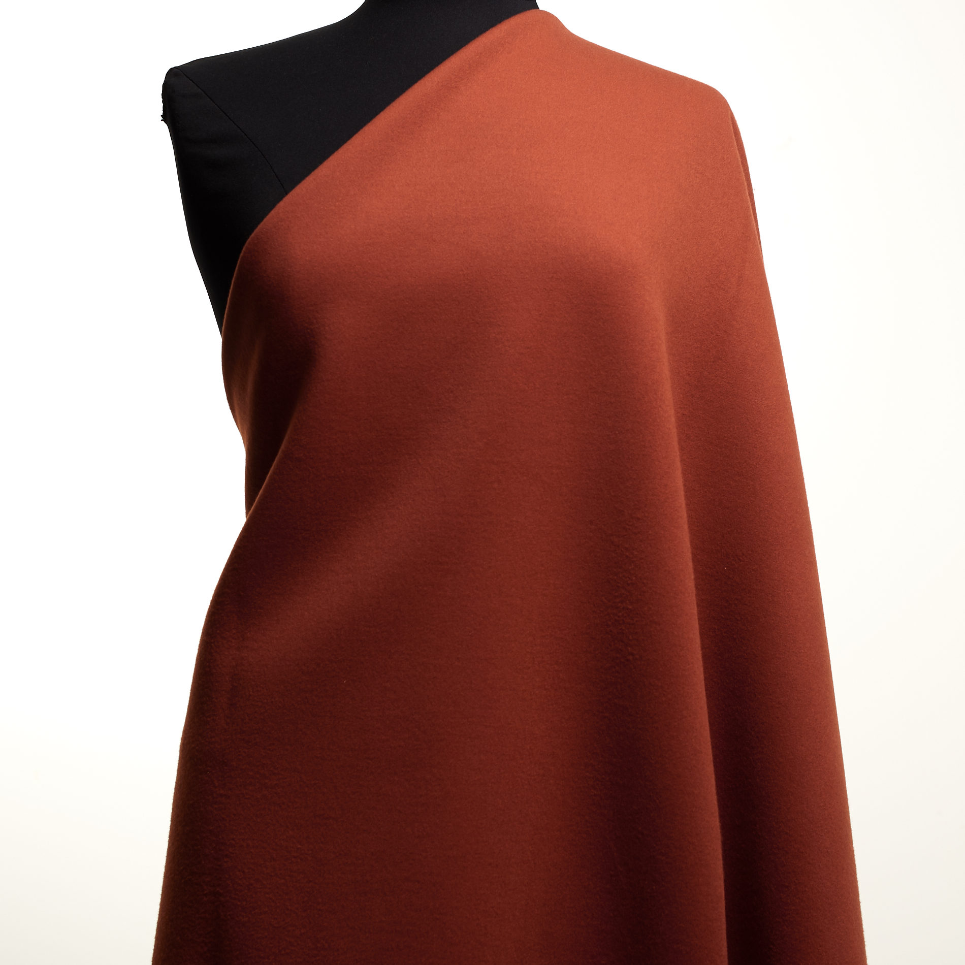 JERSEY, FLEECE, TERRA COTTA (F000035305) - Mannequin