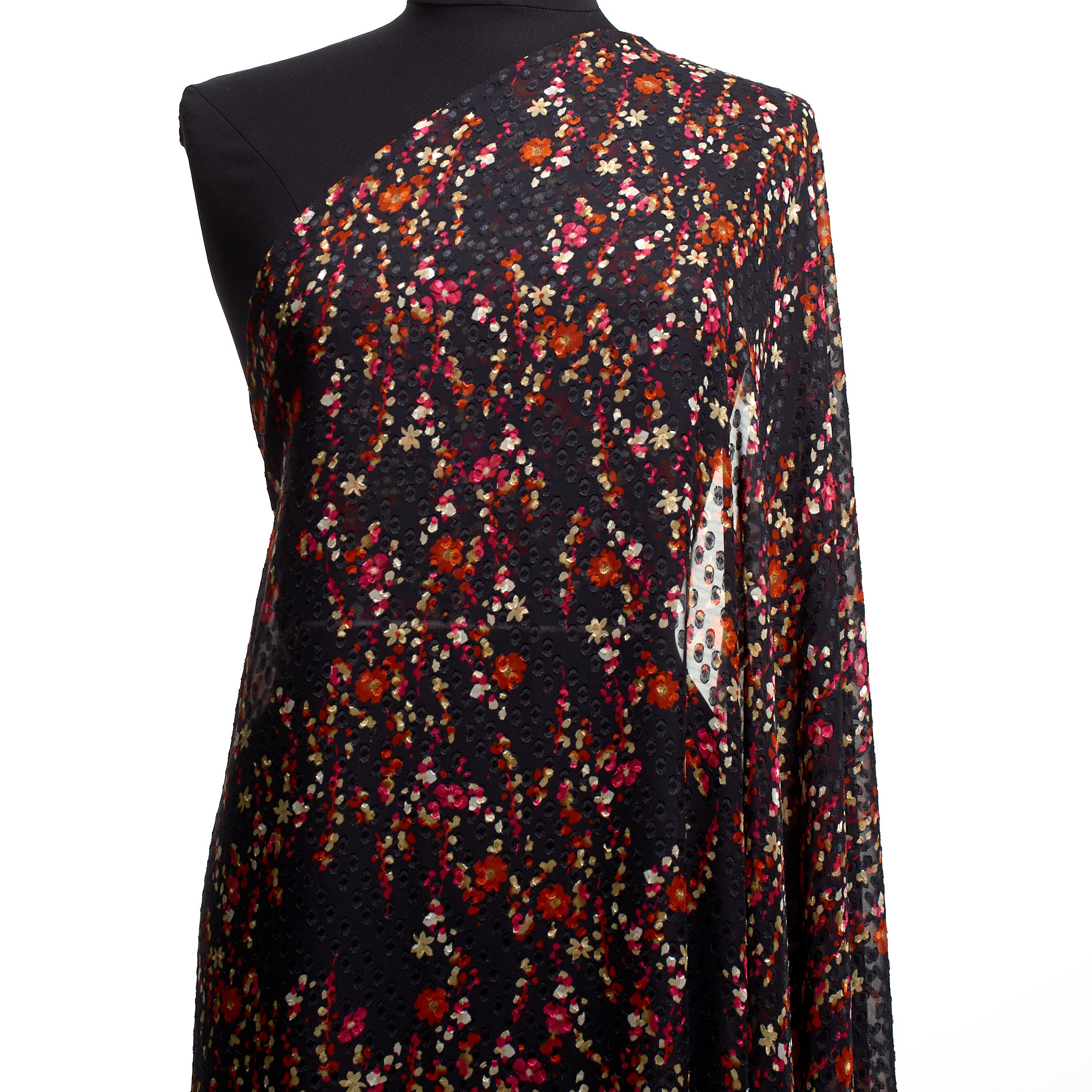 CHIFFON, FIL COUPÉ, ADRENALINE RUSH&RAVEN BLACK (F000040042) - Mannequin