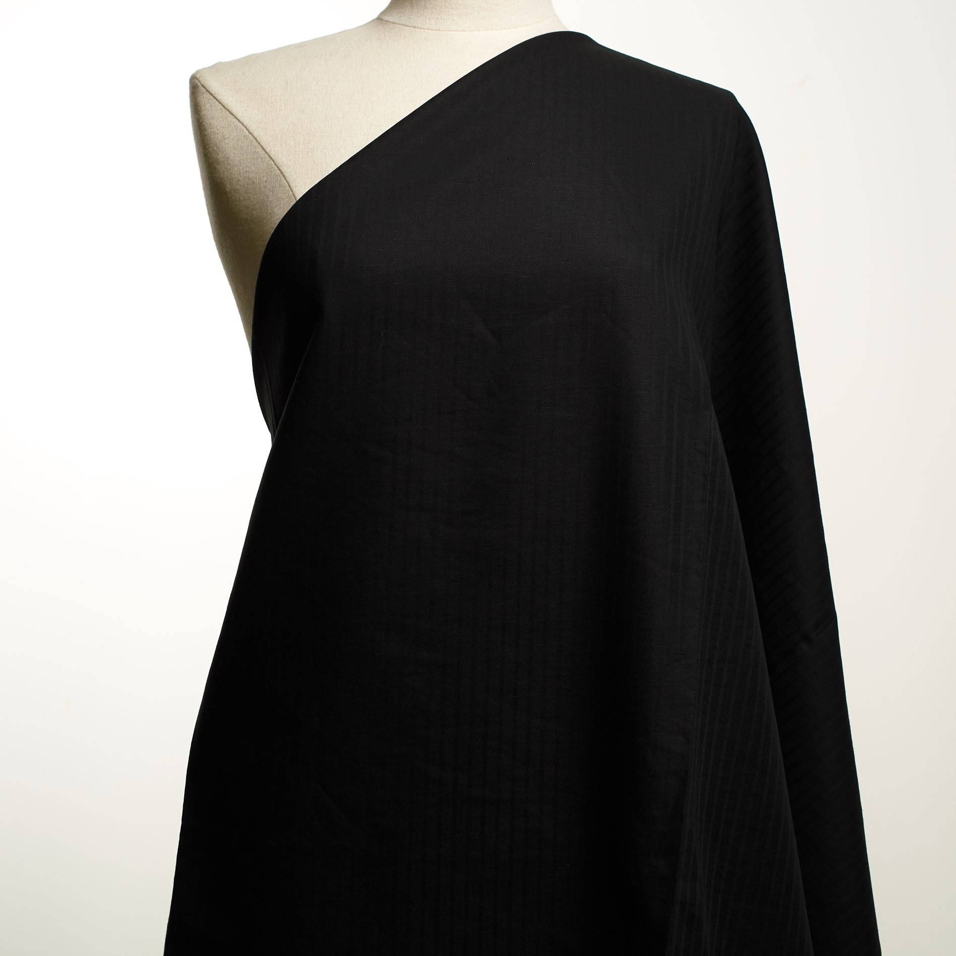 COTTON, LINEN, BLACK ONYX (F000032525) - Mannequin