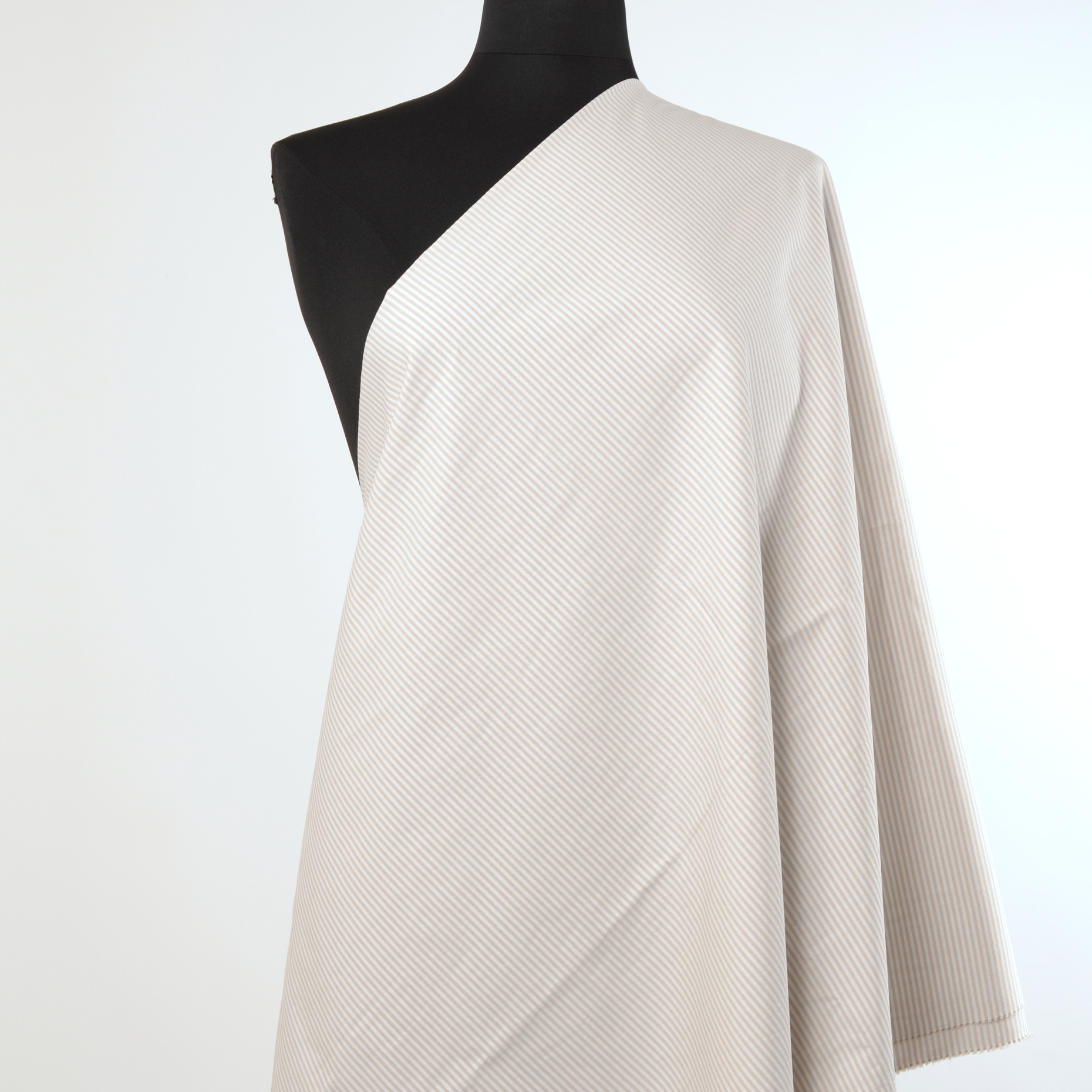 SEERSUCKER, COTTON, STRIPES, LIGHT TAUPE (F000014308) - Mannequin