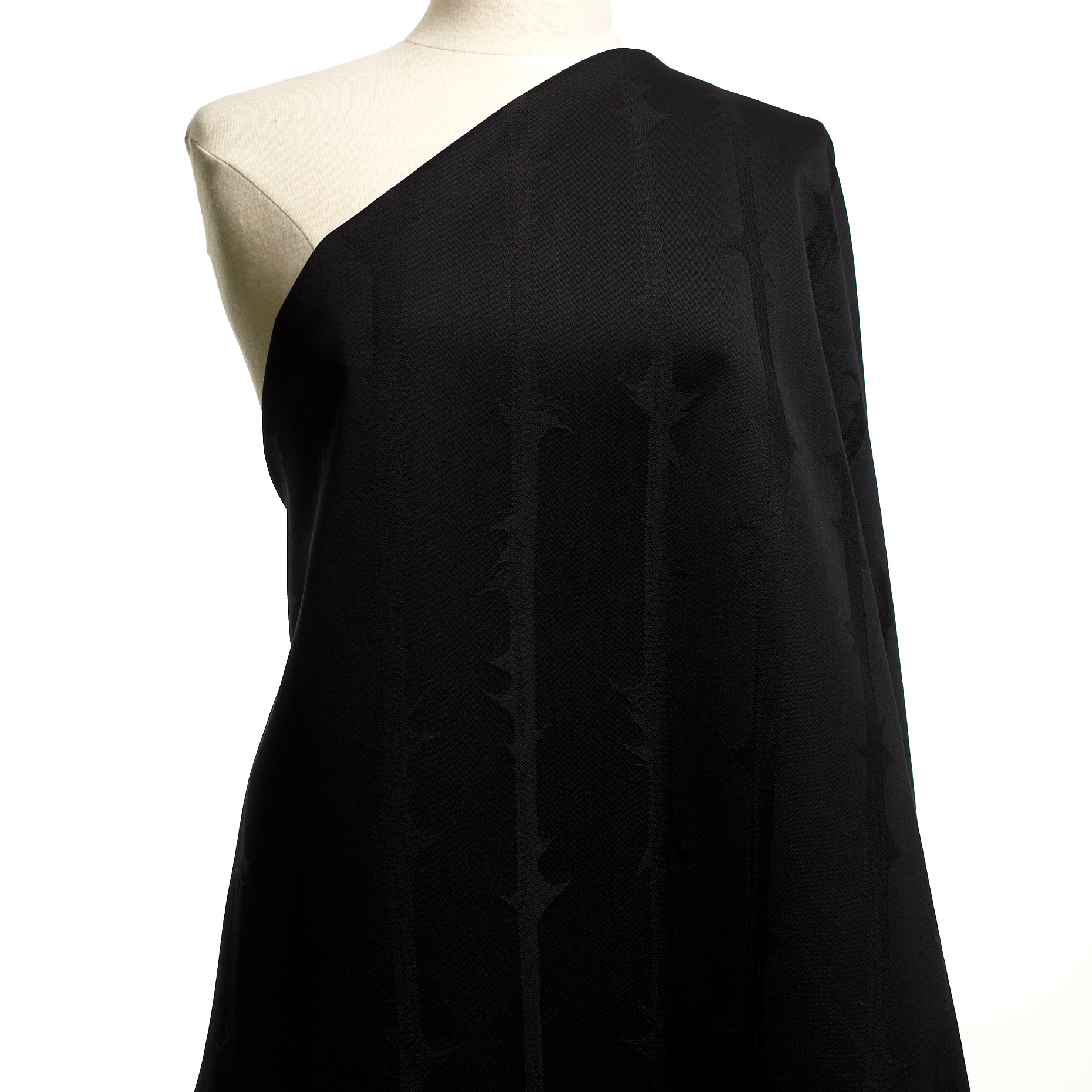 JACQUARD, VIRGIN WOOL, TONE ON TONE, RAVEN BLACK (F000048459) - Mannequin