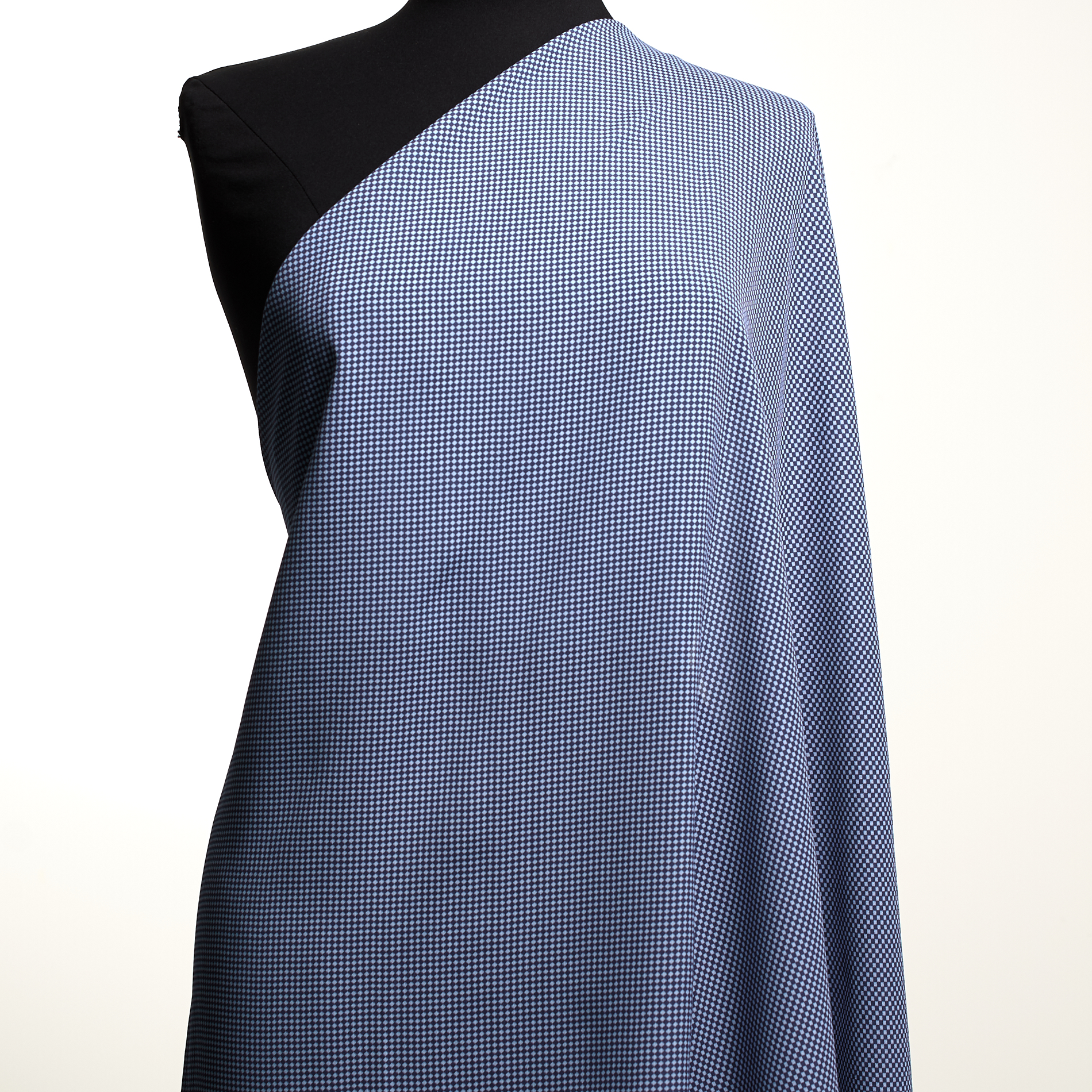 CRÊPE, VISCOSE, PRINTED, TRUE NAVY (F000035342) - Mannequin