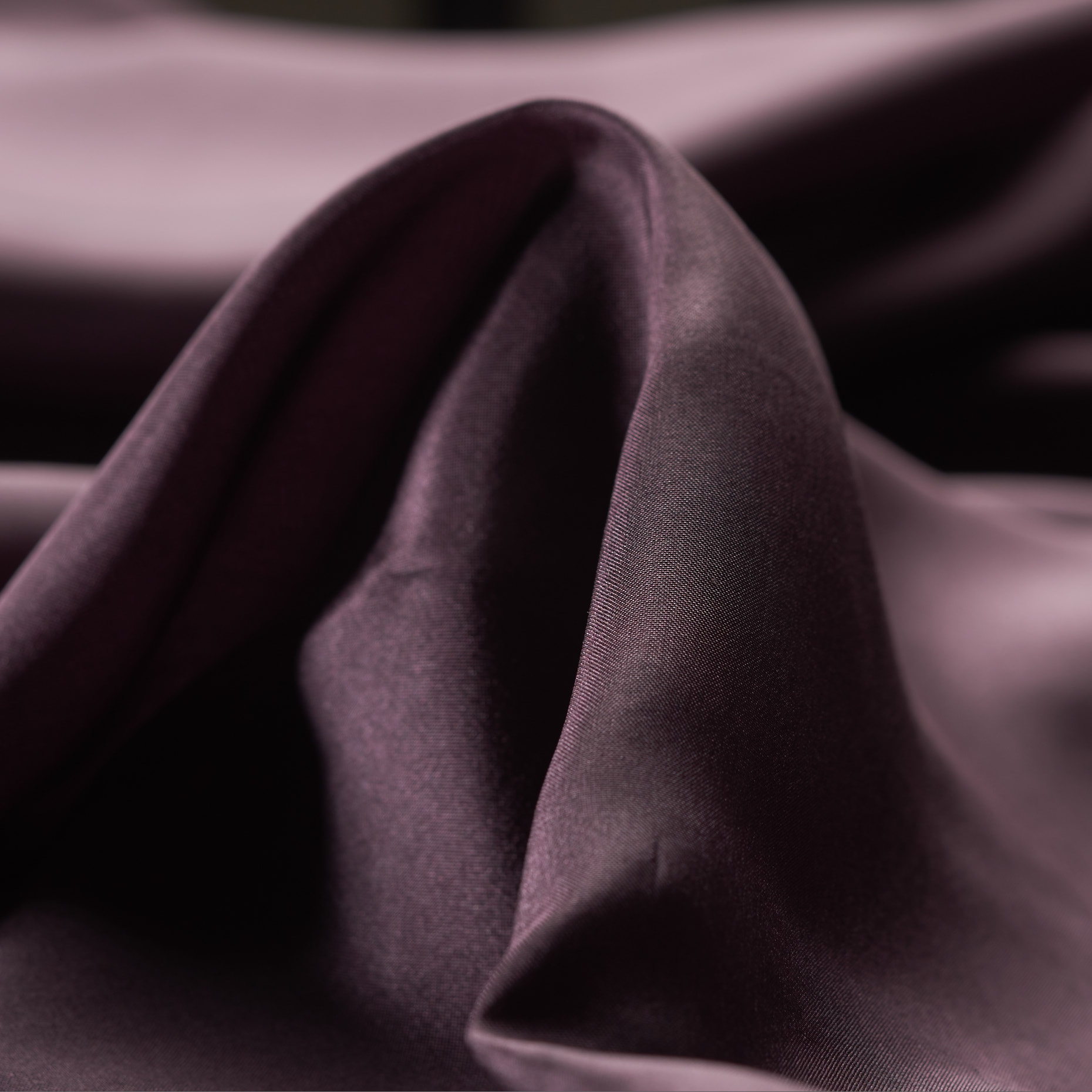 SILK, SATIN, BURGUNDY (F0001083)