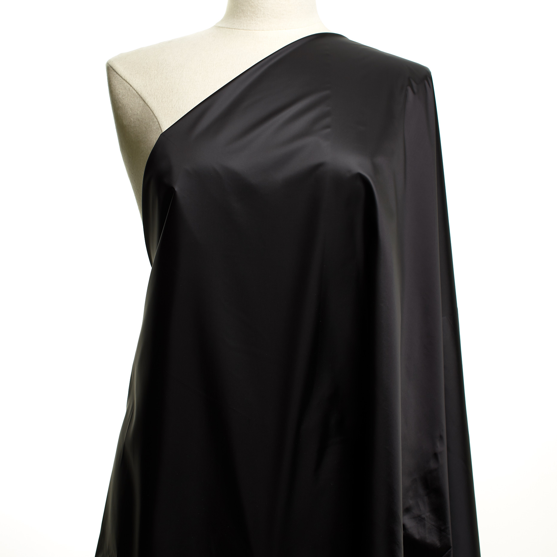 OUTDOOR, NYLON, RAVEN BLACK (F000047951) - Mannequin