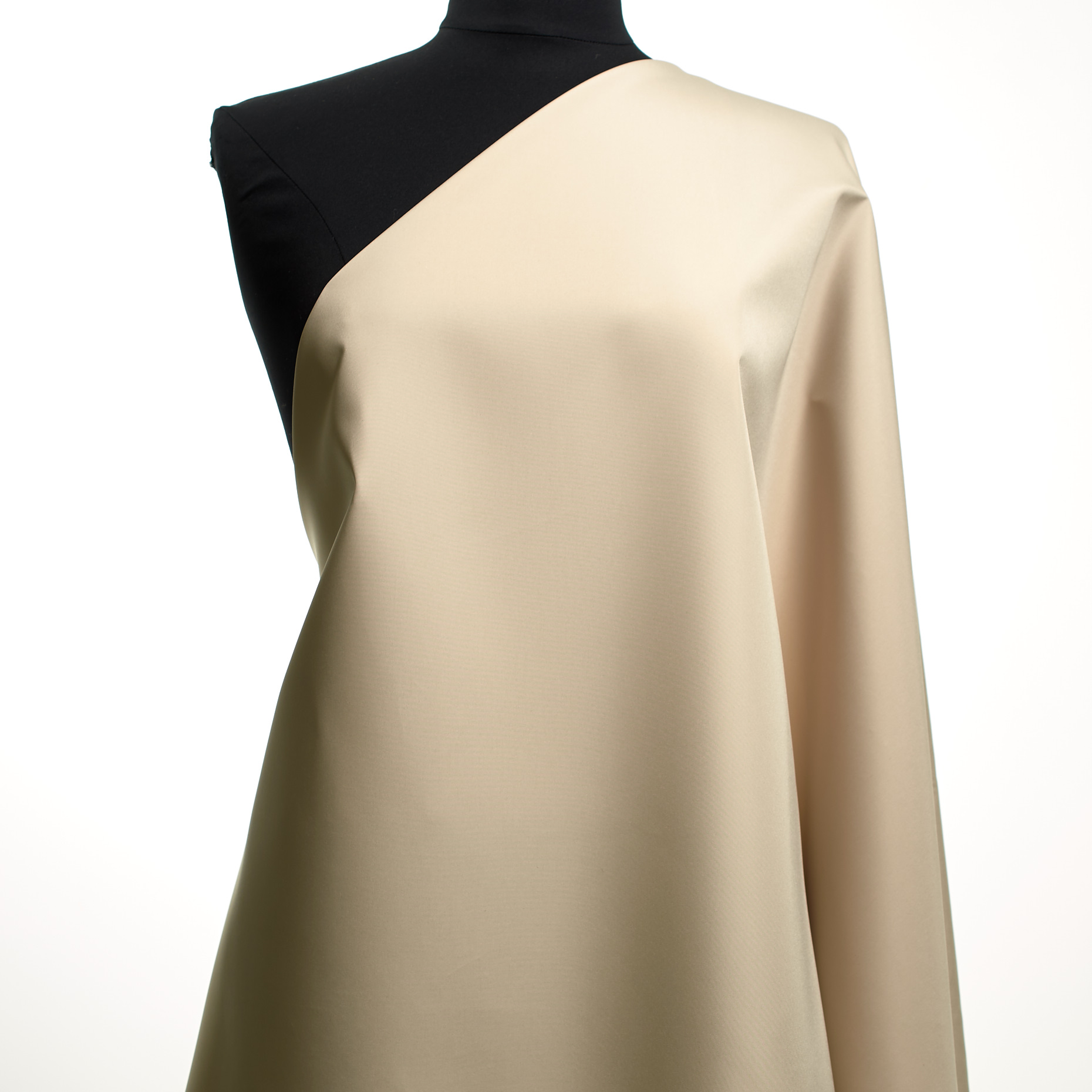 OUTDOOR, PERFECTLY PALE (F000047911) - Mannequin