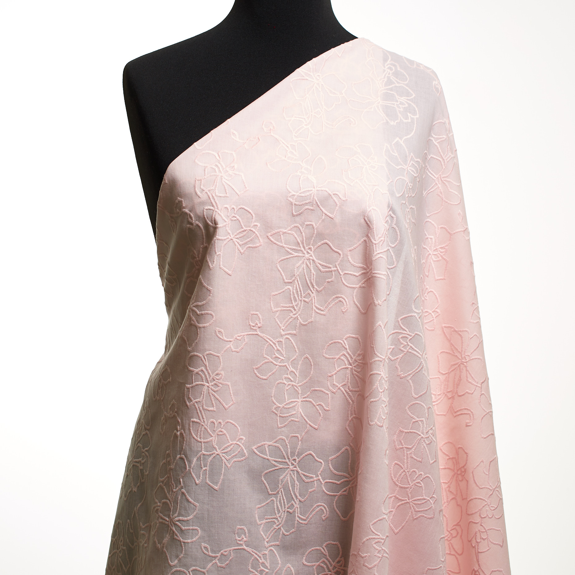 POPLIN, COTTON, EMBROIDERED, CALCITE (F000049509) - Mannequin