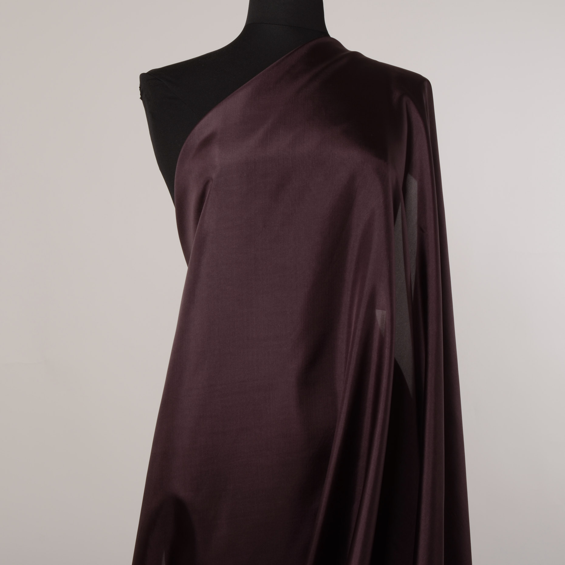 Soie, Satin, Burgundy (F0001083) - Mannequin