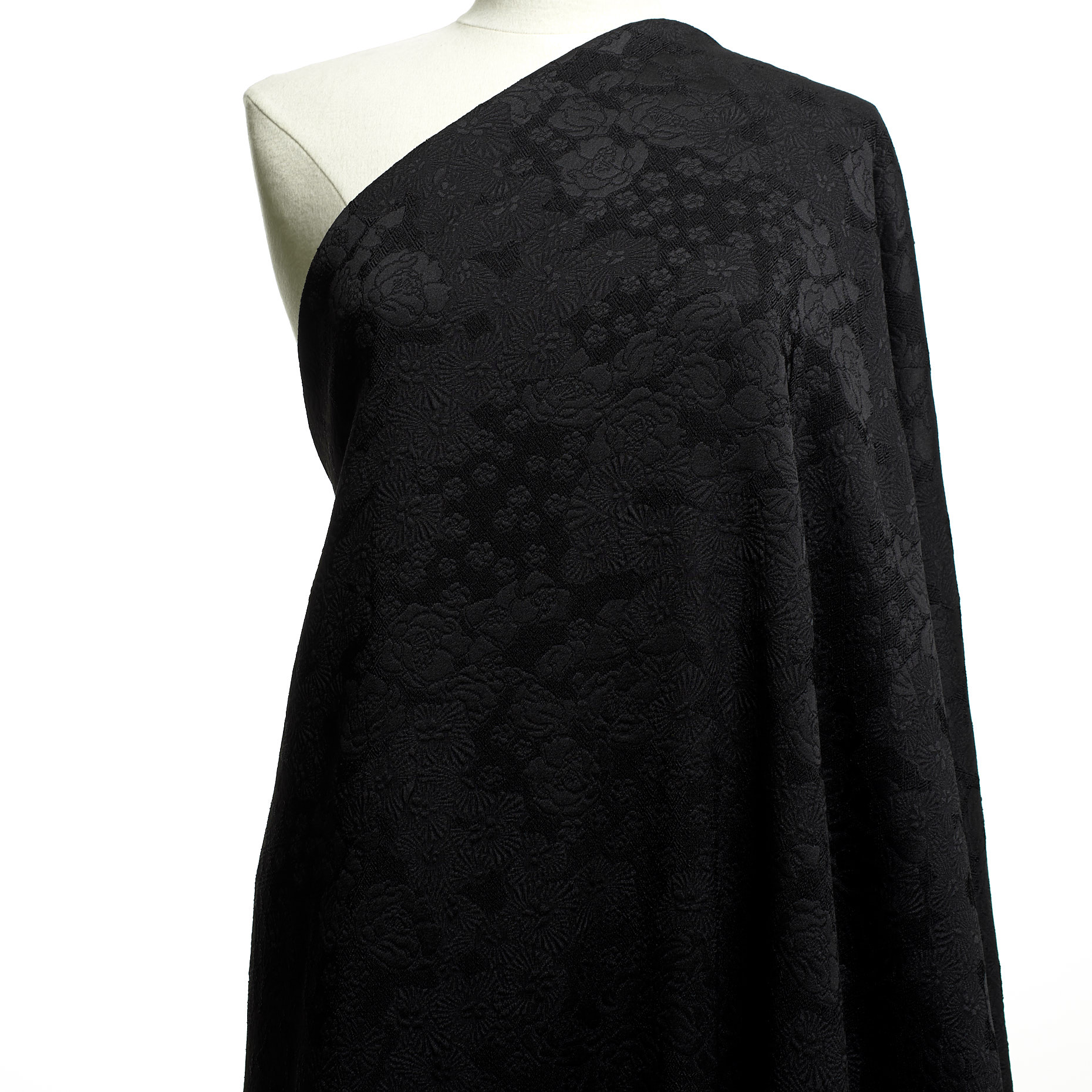 Жаккард , Цветы, Raven Black (F000041472) - Манекен