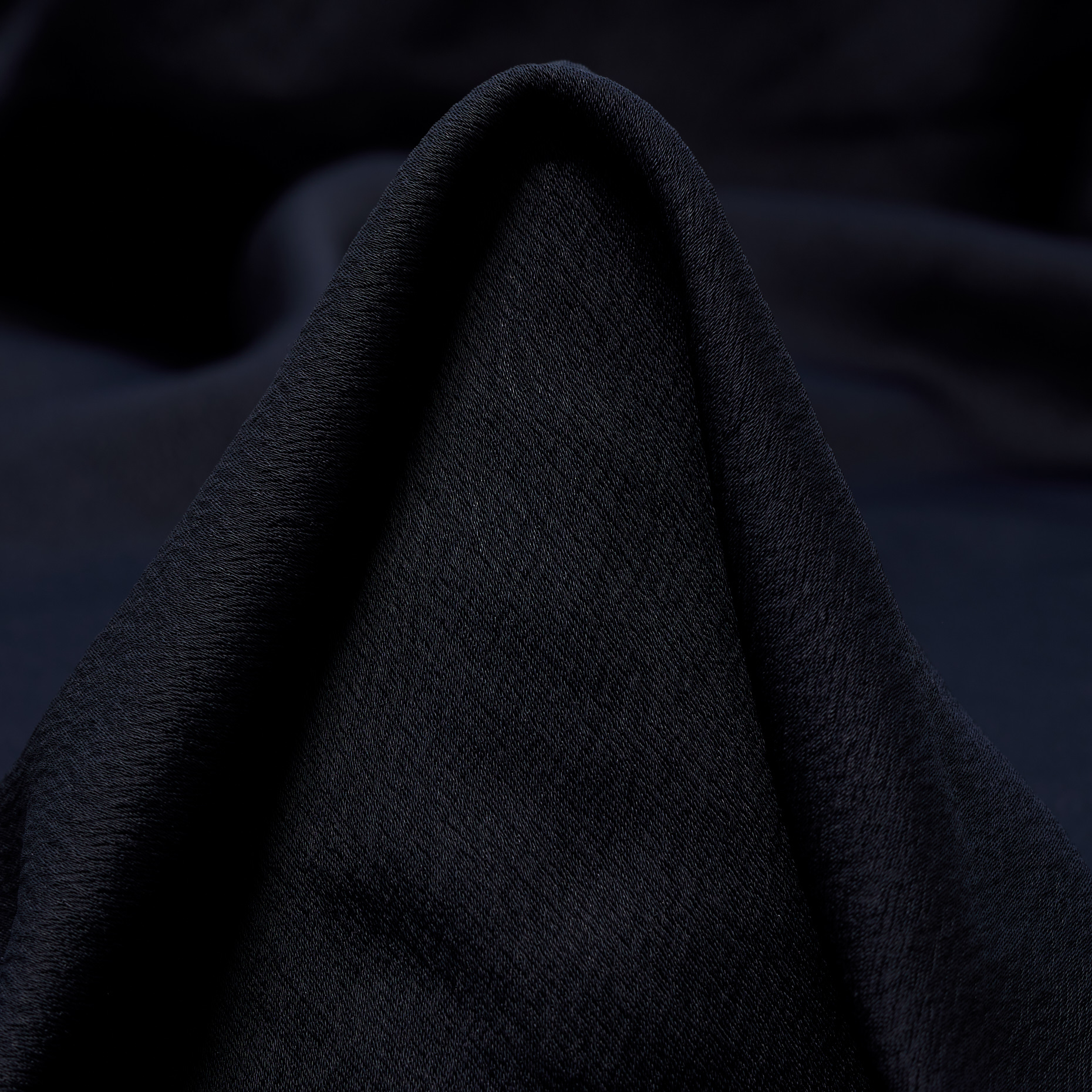 CRÊPE, WRINKLY, JET BLACK (F000047094)