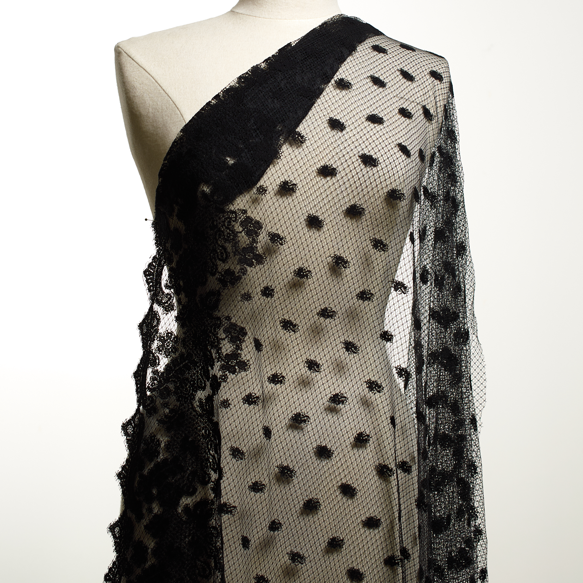 Pizzo, Cotone, Puntinato, Raven Black (F000034406) - Manichino