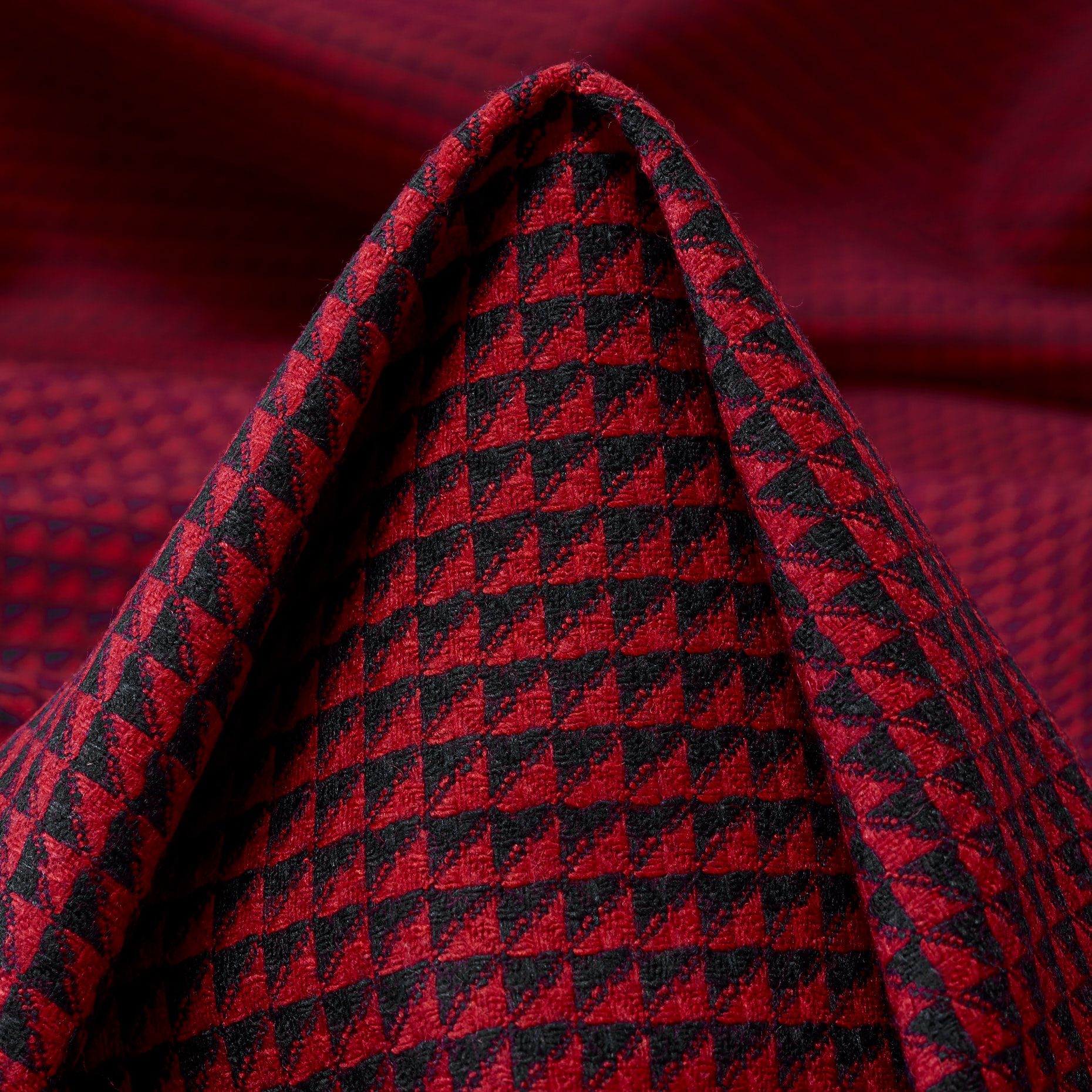 Jacquard, Laine Viscose , Cherry Red&Midnight Blue (F000031498)