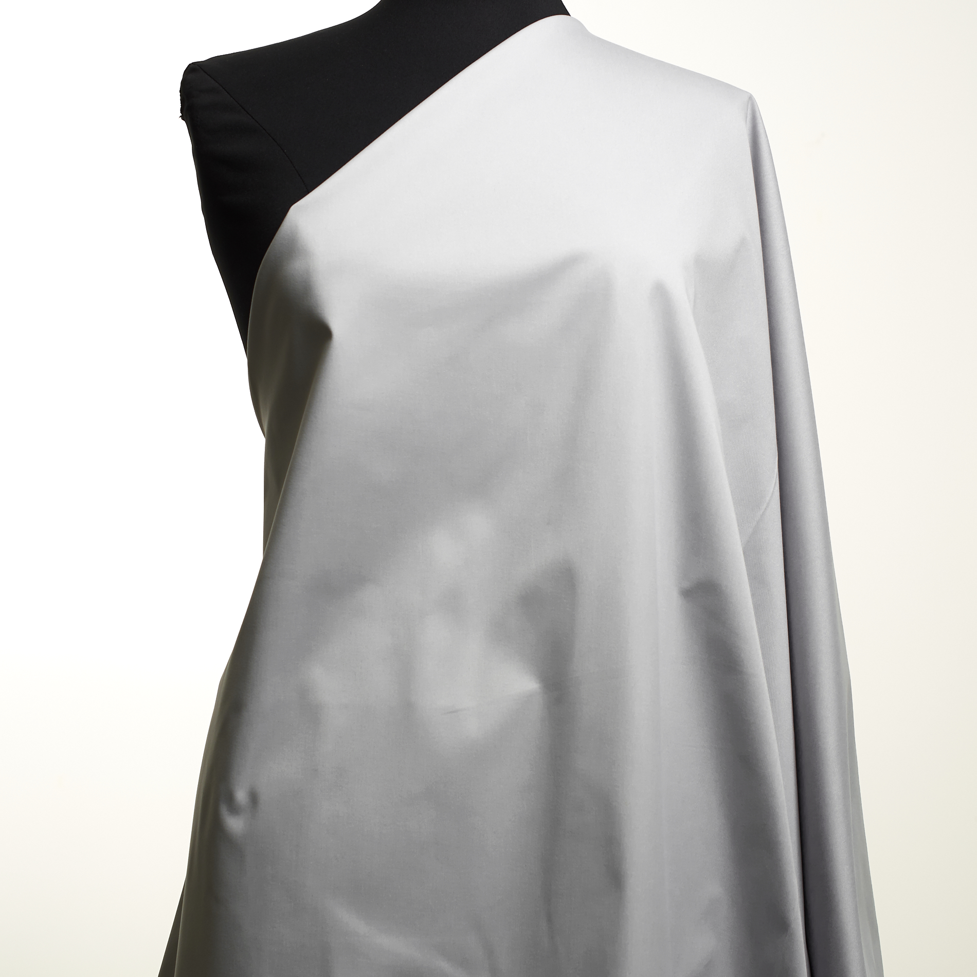 GABARDINE, COTTON, CLOUD (F000030046) - Mannequin