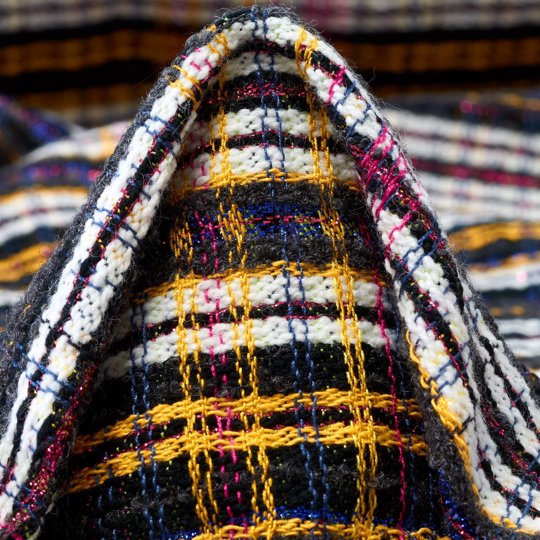 BOUCLÉ, CHANEL, LUREX, PHLOX PINK&RAVEN BLACK (P000002930)