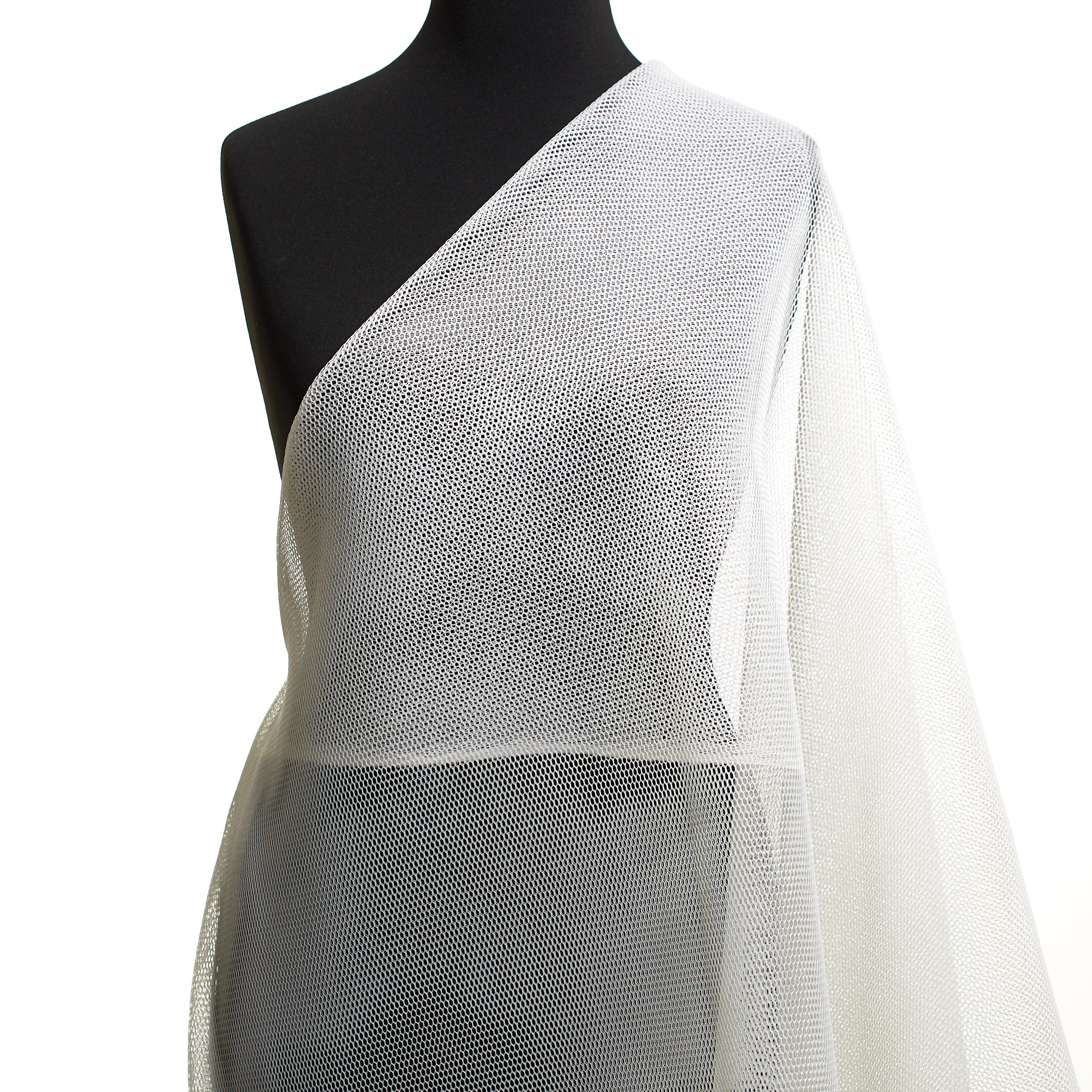 MESH, DOUBLE, SNOW WHITE (F000048979) - Mannequin