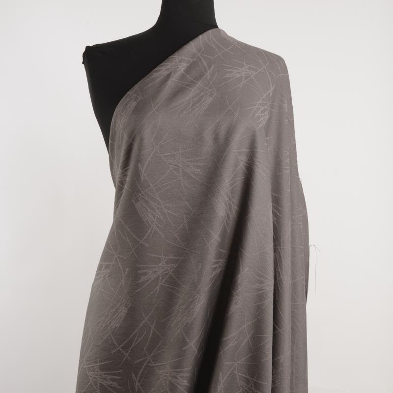 JACQUARD, VISCOSE, WOOL, SPARROW (F000028233) - Mannequin