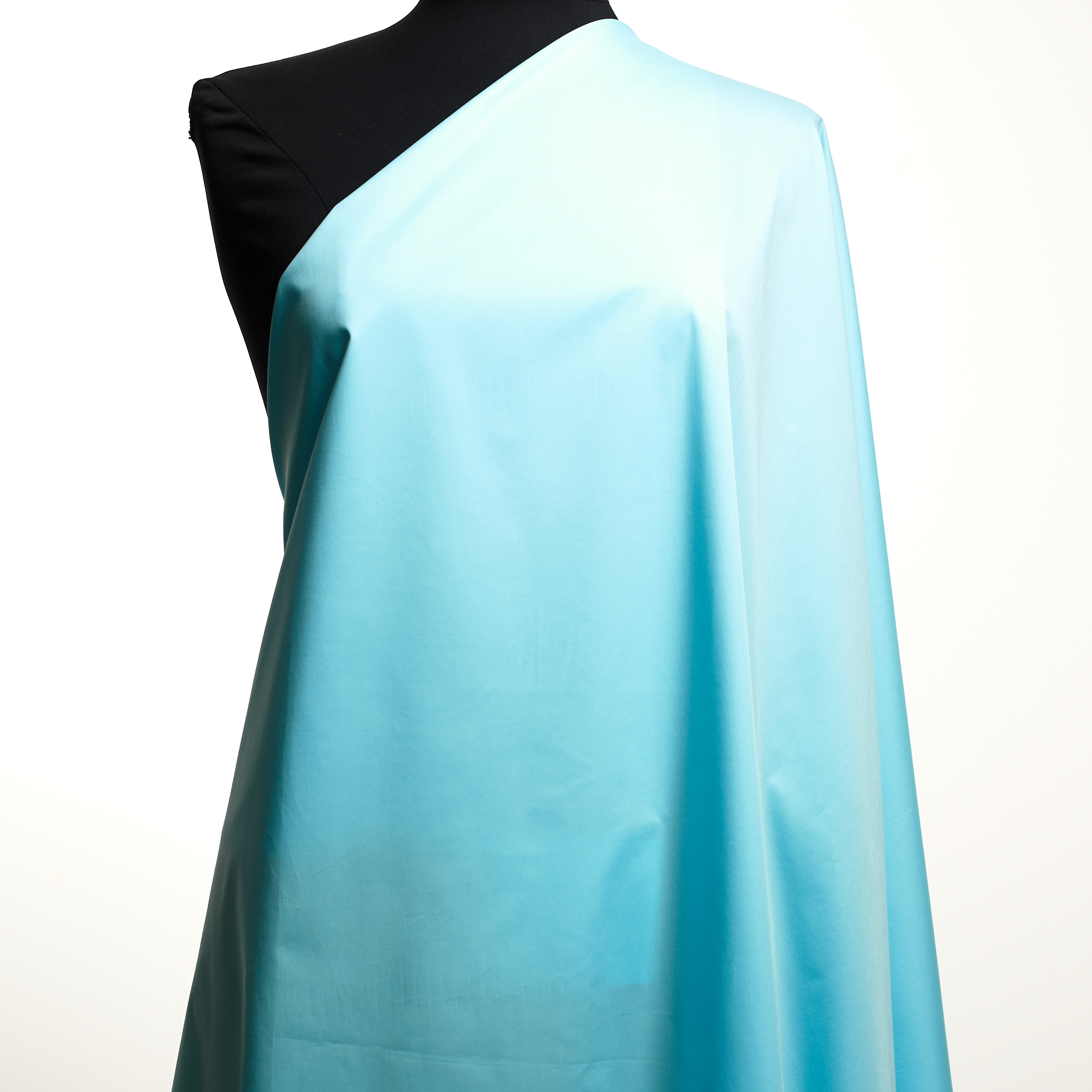 POPLIN, COTTON ELASTIC, PALE TURQUOISE (F000036222) - Mannequin