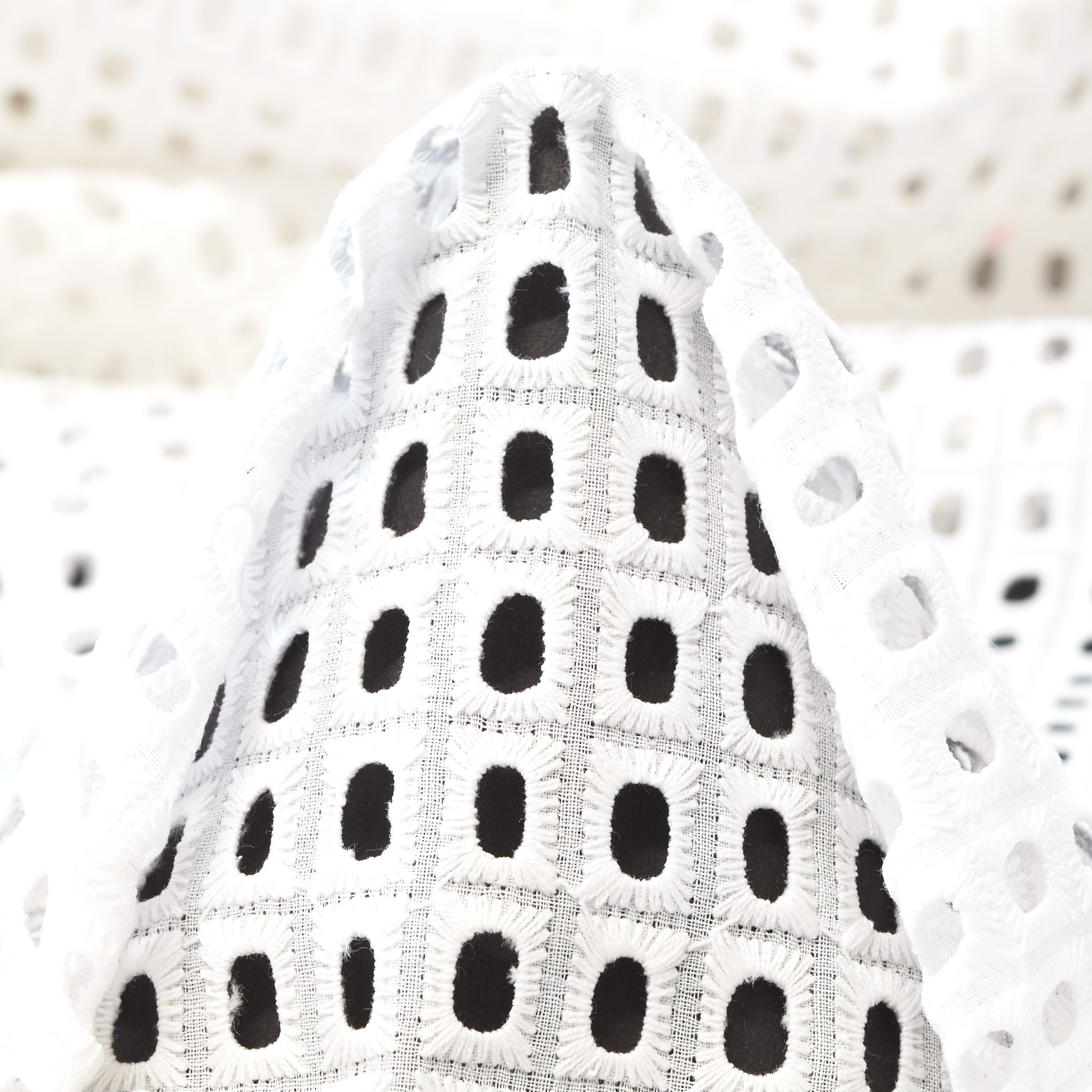 LACE, COTTON, BRILLIANT WHITE (F000037596)