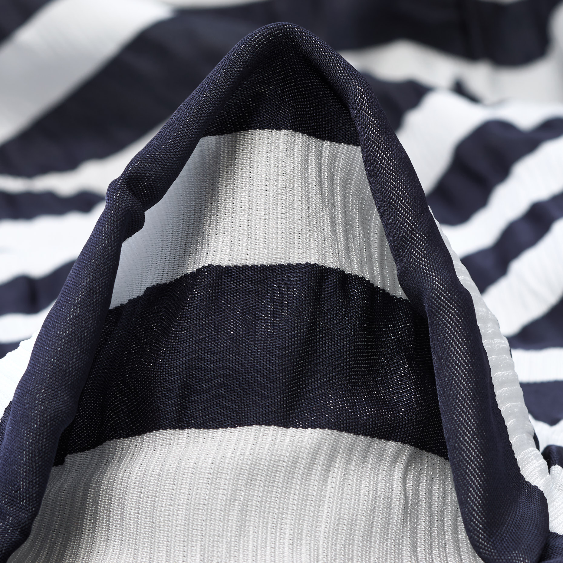 VISCOSE BLEND, SEERSUCKER, BLOCK STRIPES, MIDNIGHT BLUE&WHITE (F000030759)