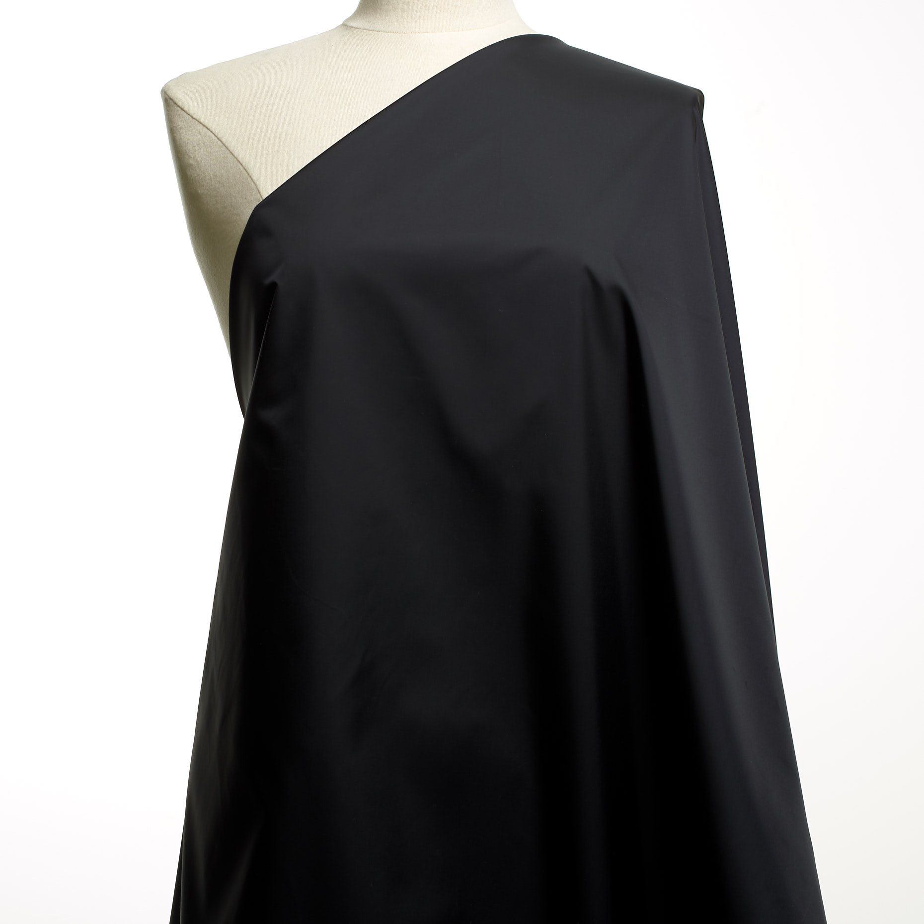 OUTDOOR, JET BLACK (F000036001) - Mannequin