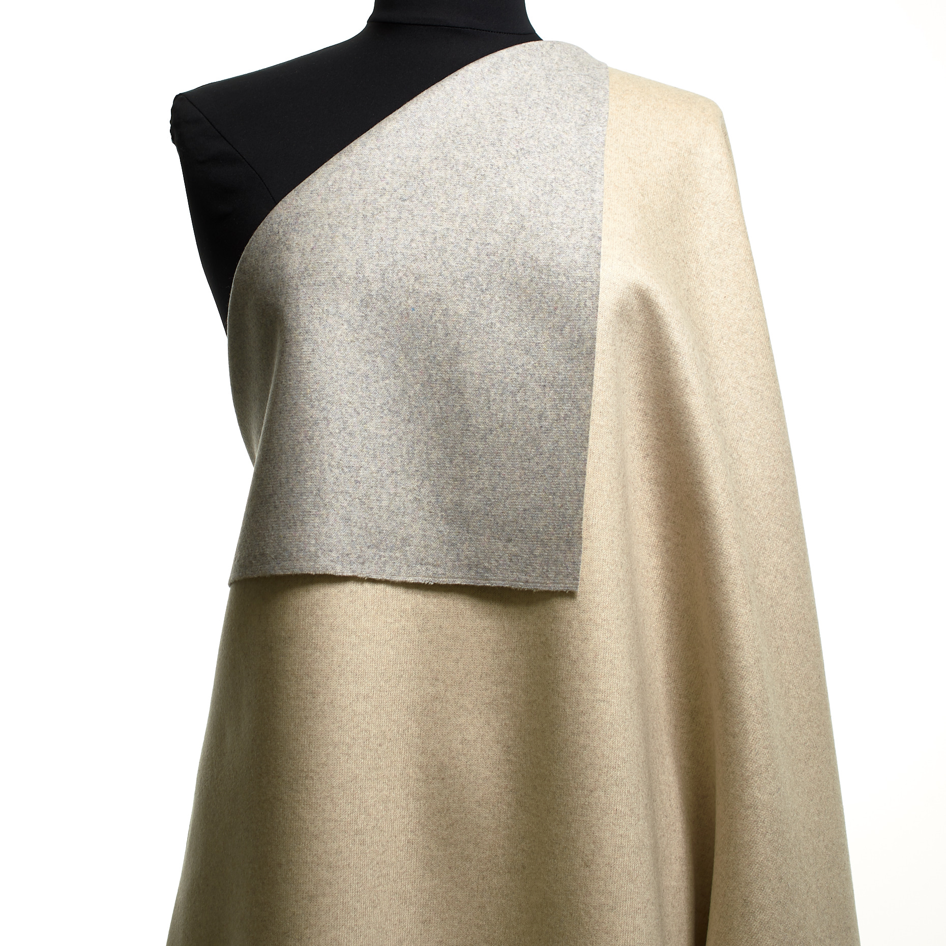 CASHMERE, DOUBLE, BOILED WOOL, HARBOR MIST (F000048104) - Mannequin