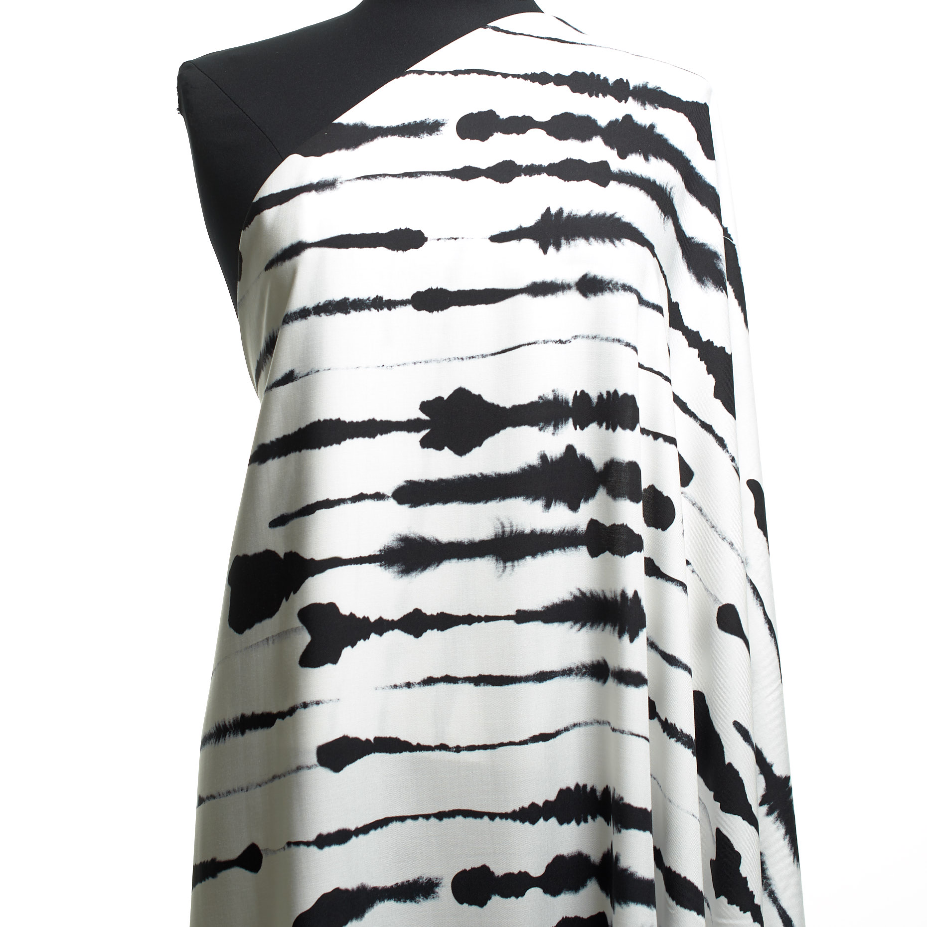 Viscosa, Stampato, Raven Black&Snow White (F000039367) - Manichino