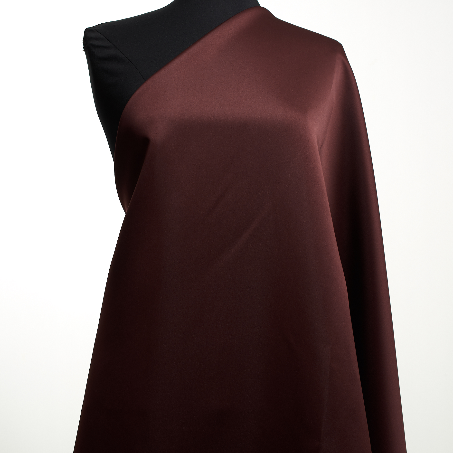 SATIN, MERLOT (F000033786) - Mannequin