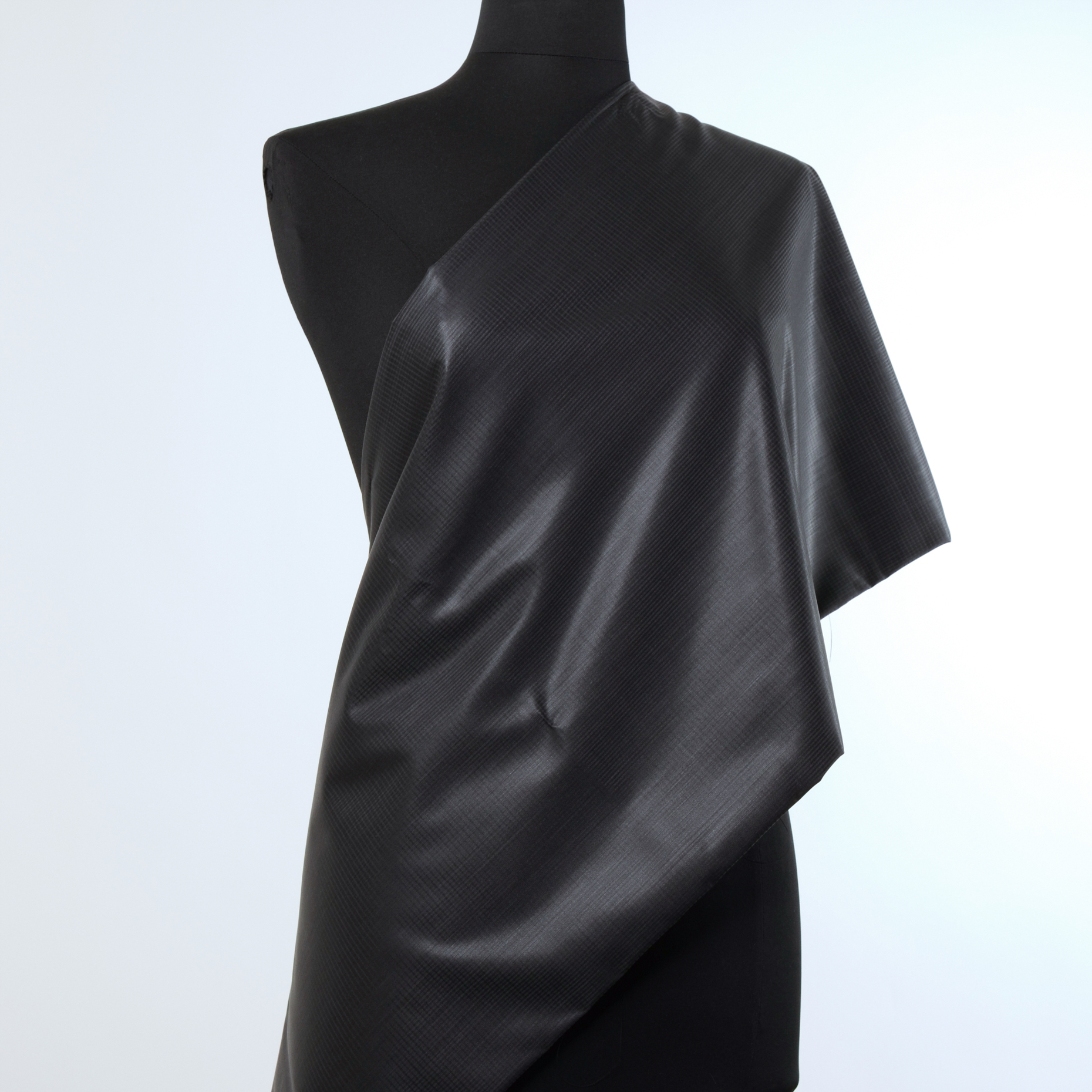 FINE WOOL, MICRO DESIGN, SHINY, CAVIAR (F000012505) - Mannequin