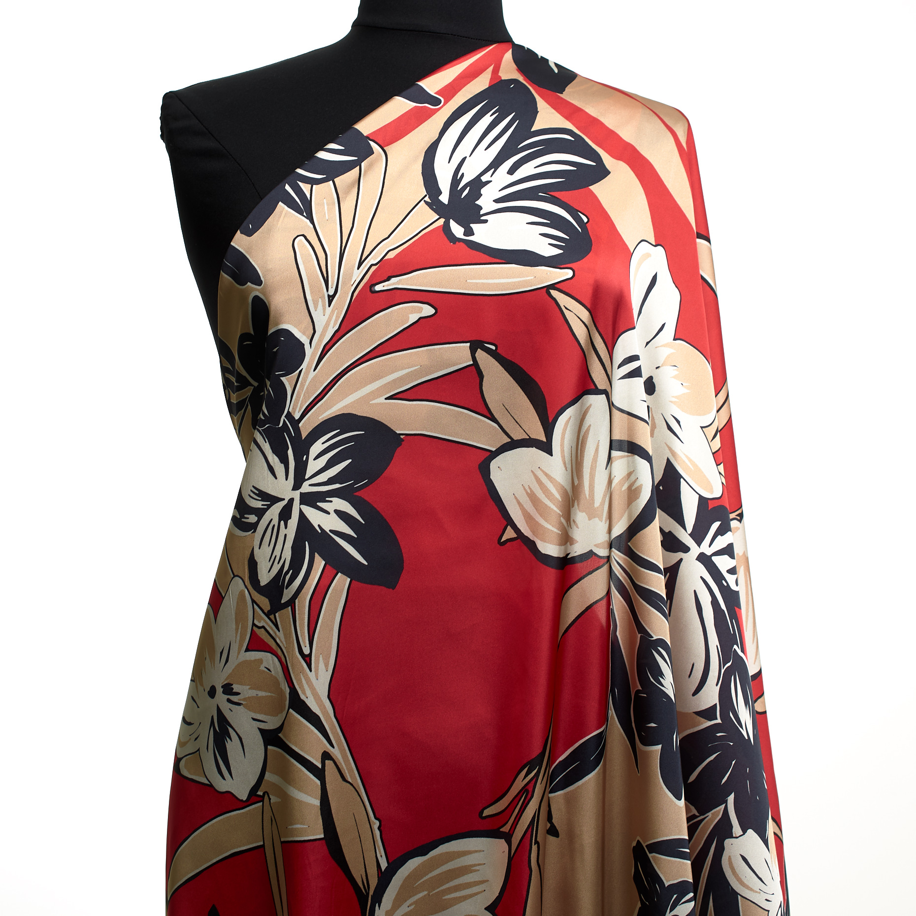 SATIN, PRINTED, RACING RED&IRISH CREAM (F000031265) - Mannequin