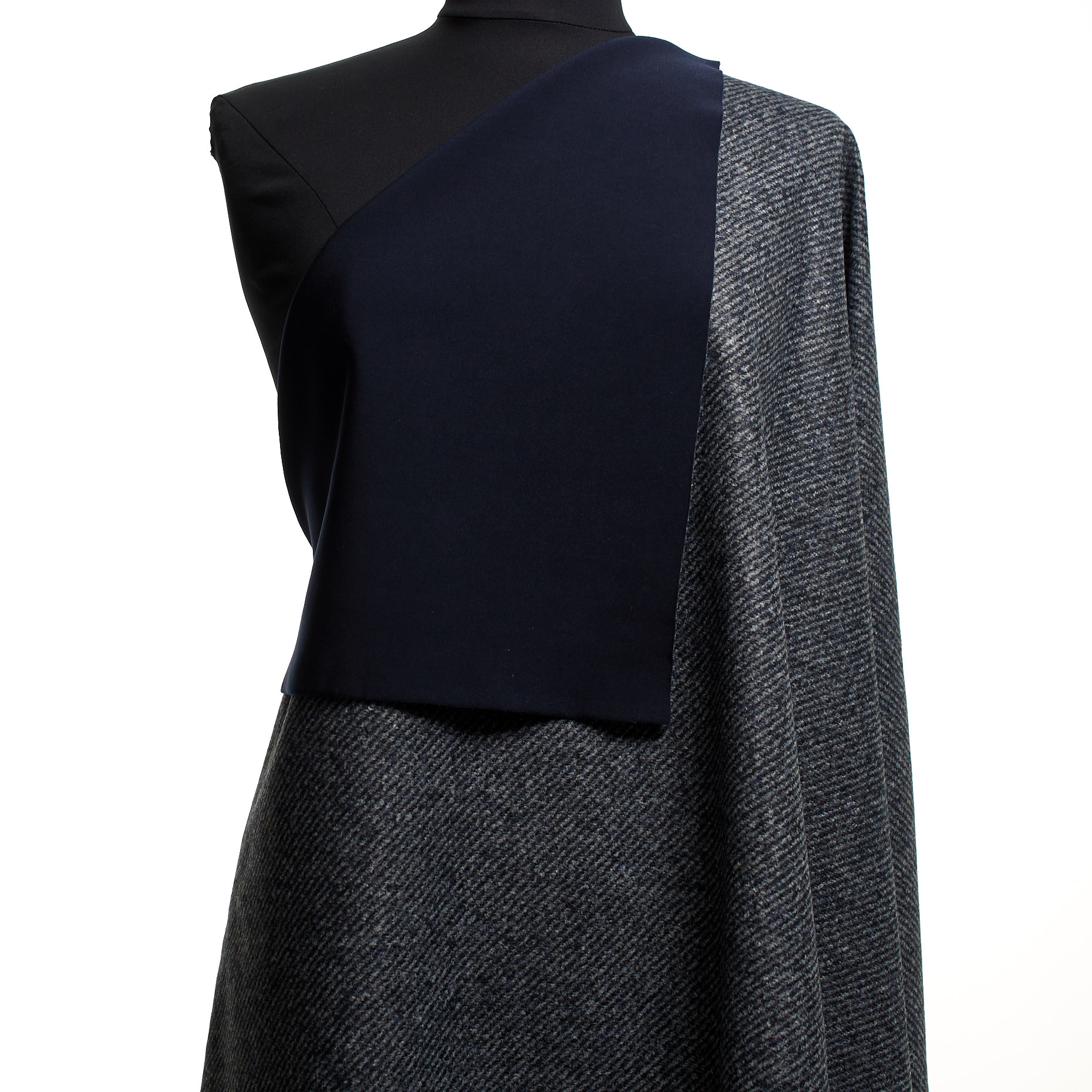 Jersey, Double, Laine Mixte , India Ink (F000044389) - Mannequin