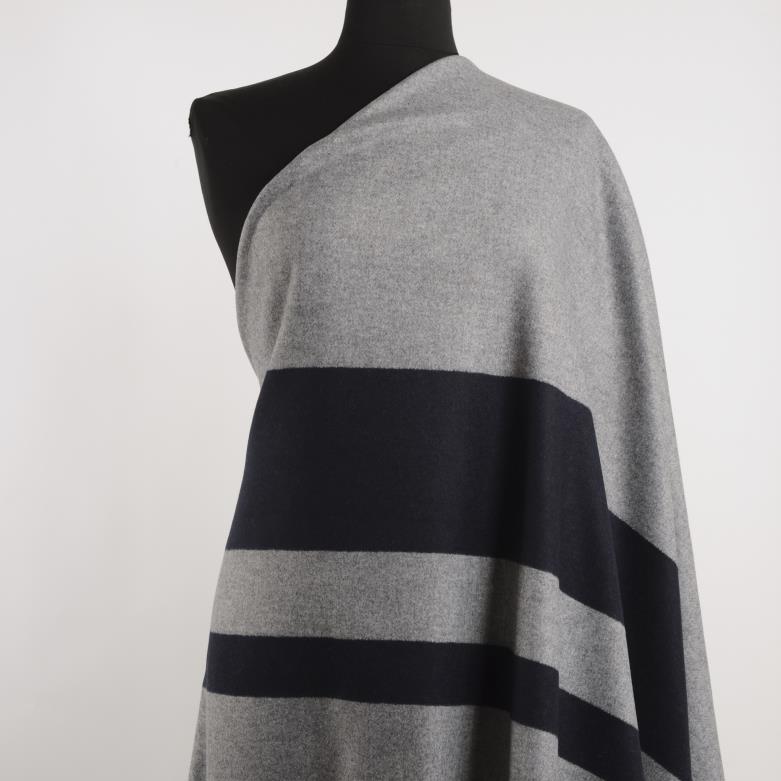 DOUBLE, WOOL BLEND, MELANGE, TITANIUM (F000028685) - Mannequin