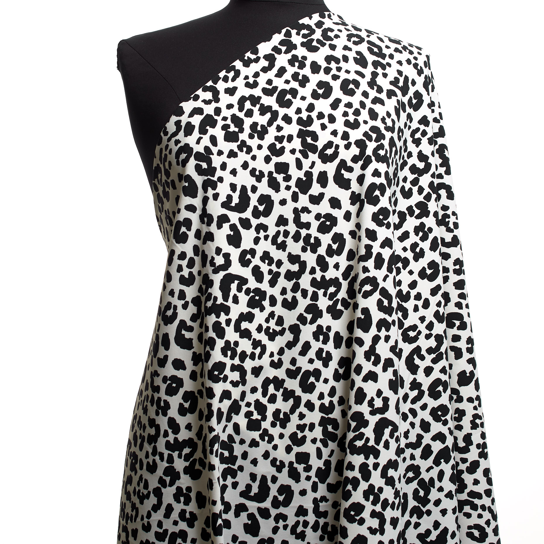 Techno Jersey, Imprimé, Haute Elasticité, Raven Black&Brilliant White (F000041317) - Mannequin