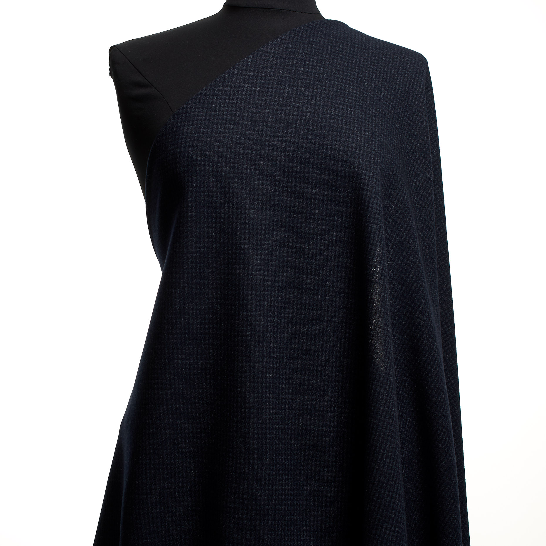 WOOL, MICRO DESIGN, RAVEN BLACK&PARISIAN NIGHT (F000045191) - Mannequin