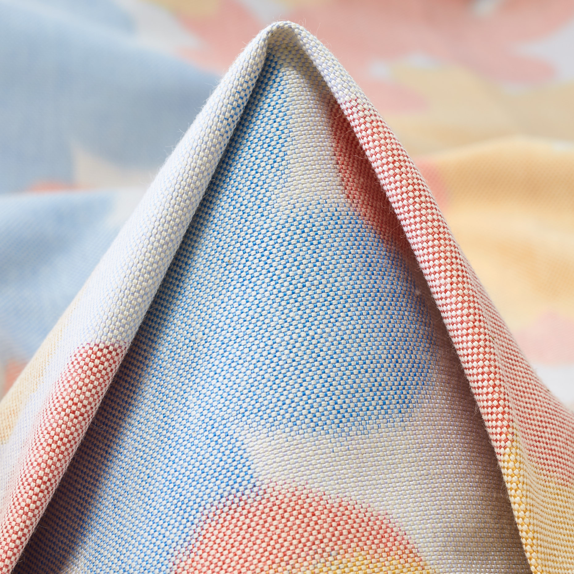 JACQUARD, CHINÉ, FLORAL, ILLUSION BLUE&SHELL PINK (P000002990)