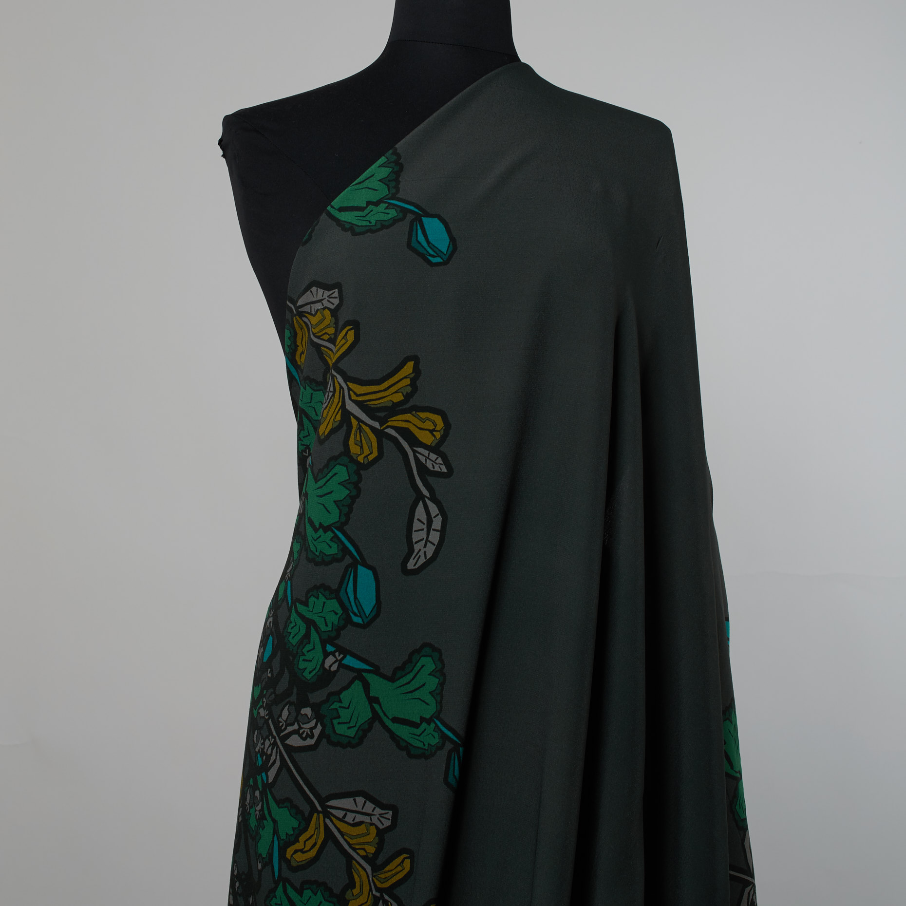 Crêpe, Viscosa, Estampado, Titanium (F000026139) - Maniquí