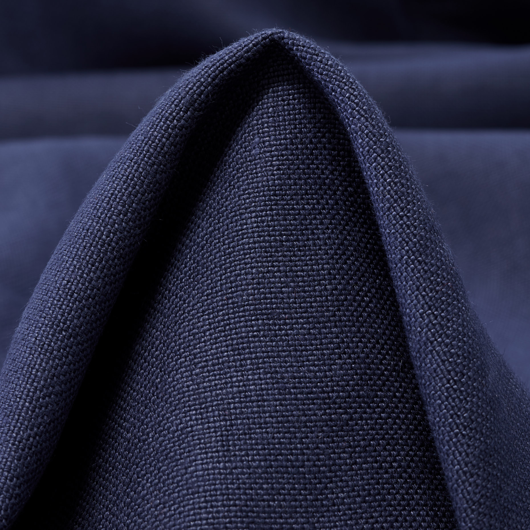 LINEN, NAVY PEONY (C0003520)