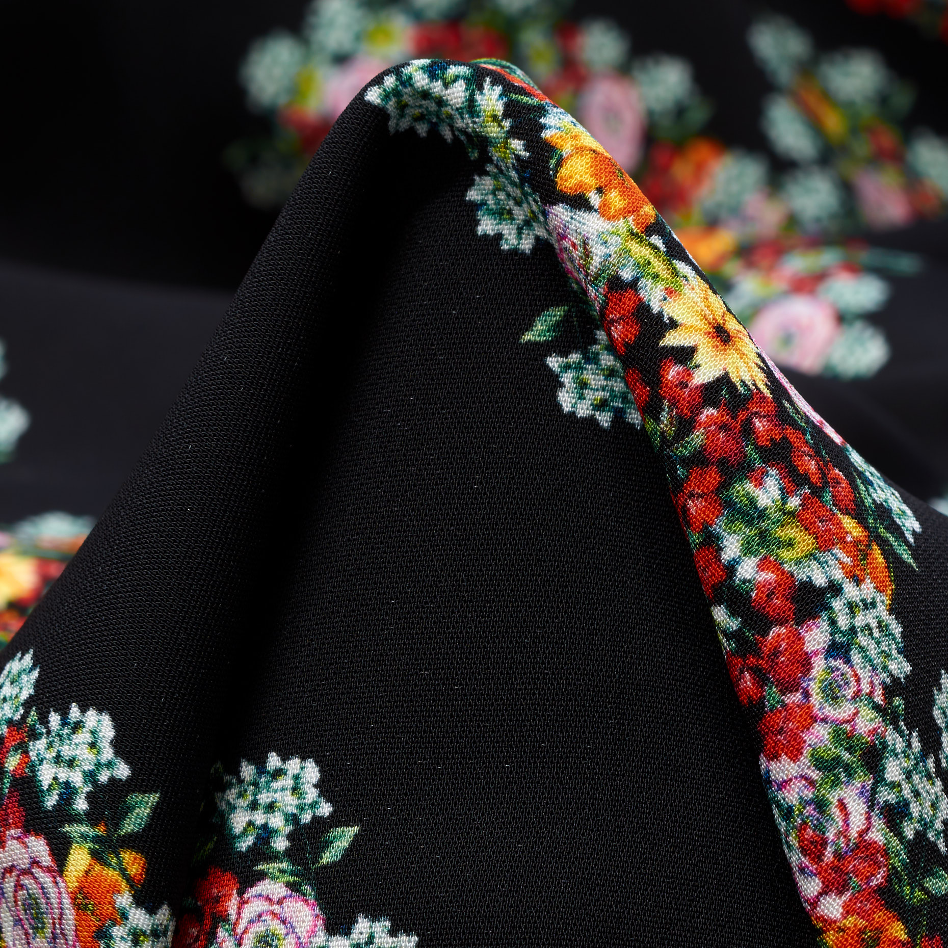 Viscosa, Stretch, Floreale, Poppy Red&Raven Black