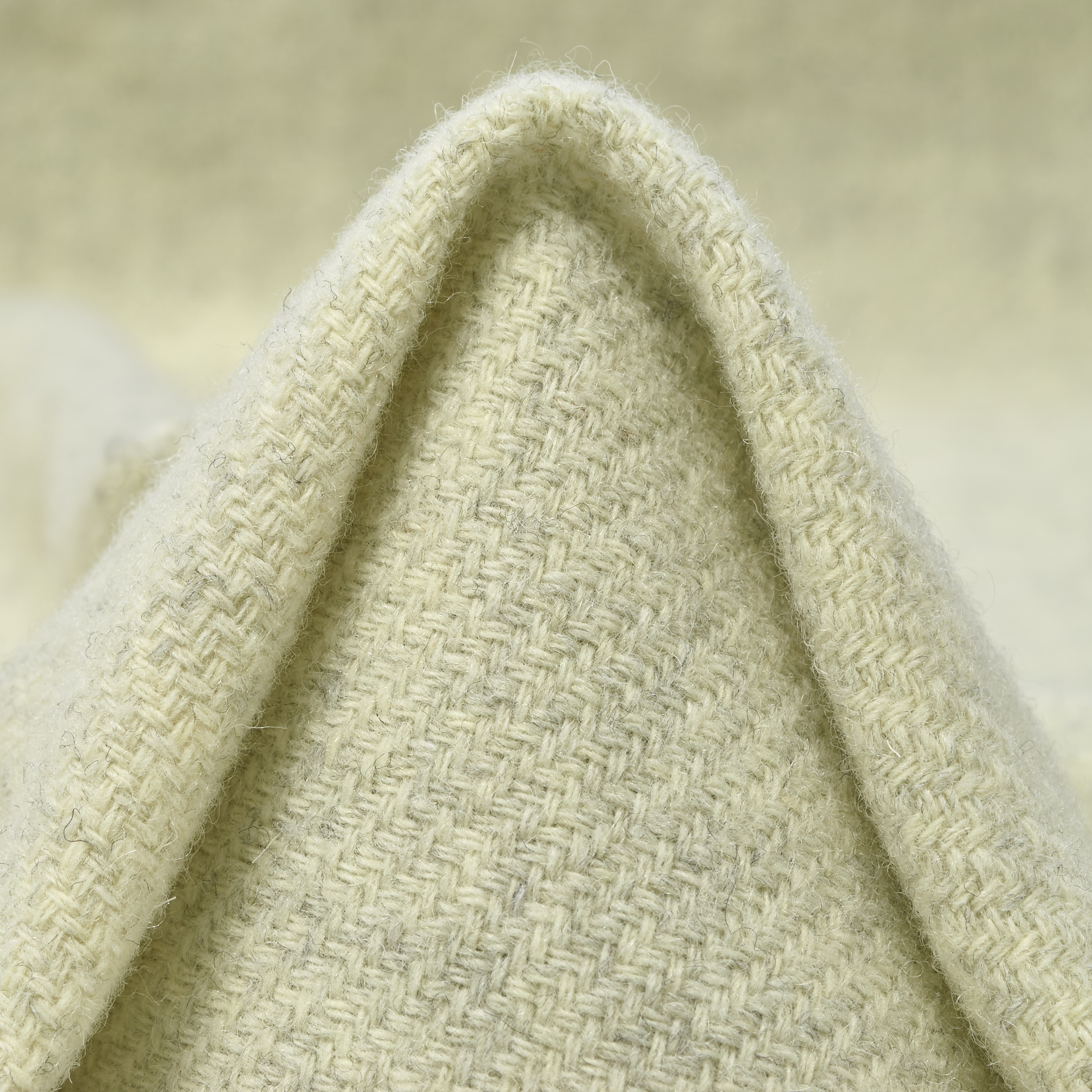 WOOL, MICRO STRUCTURE, BONE WHITE