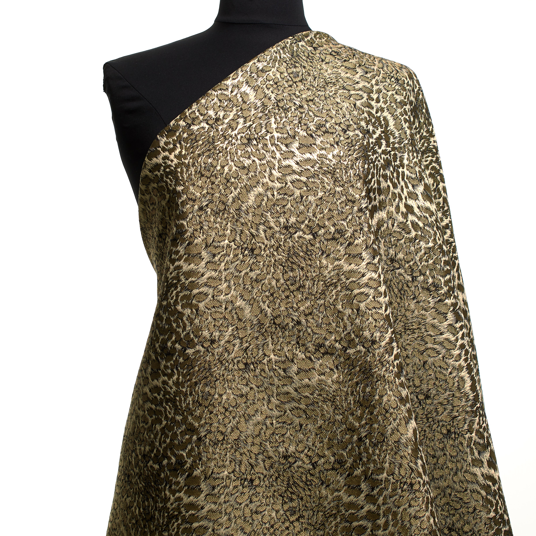 JACQUARD, COTTON BLEND, ANIMAL, PECAN PIE&ANTIQUE WHITE (P000004270) - Mannequin