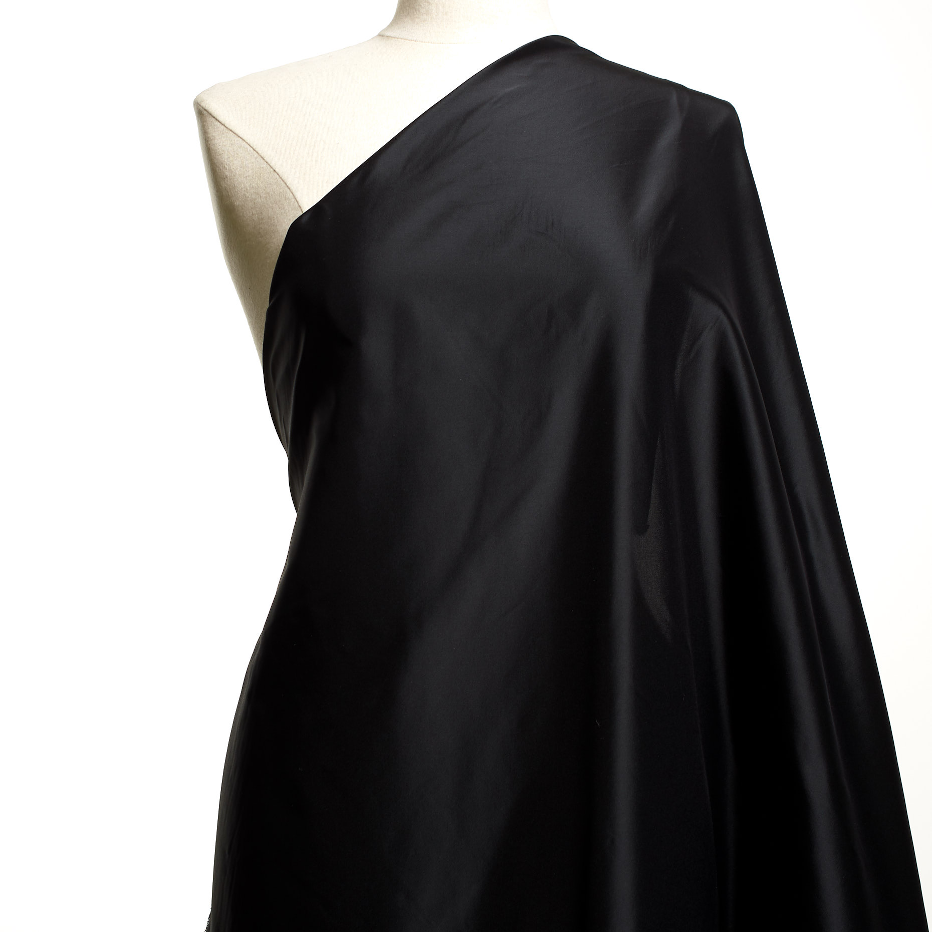 Satin, Soie, Jet Black (F000033225) - Mannequin