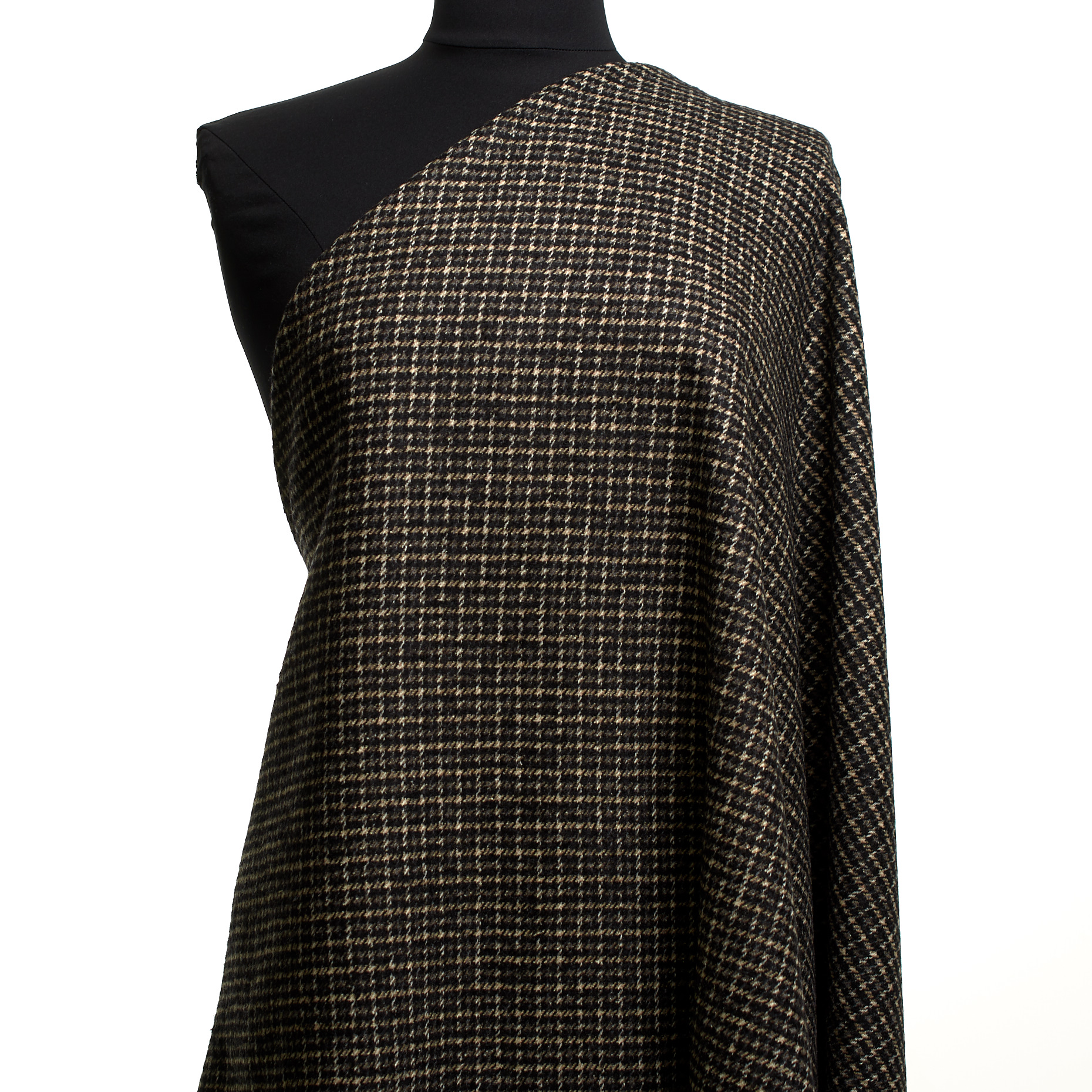 WOOL, CHECK, CAVIAR&IRISH CREAM (F000047321) - Mannequin