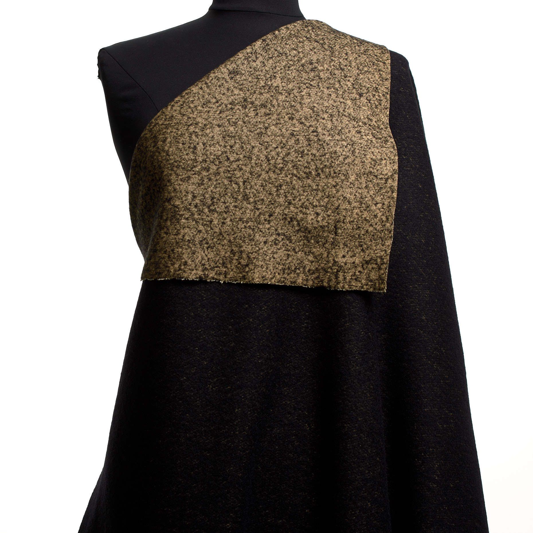 JERSEY, DOUBLE, WOOL COTTON, CROISSANT&BLACK (F000014323) - Mannequin