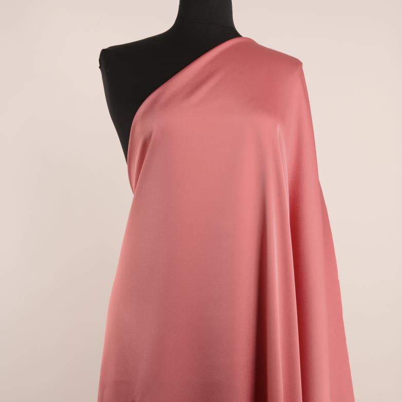 CRÊPE, MICRO STRUCTURE, SUN KISSED CORAL (F000027232) - Mannequin