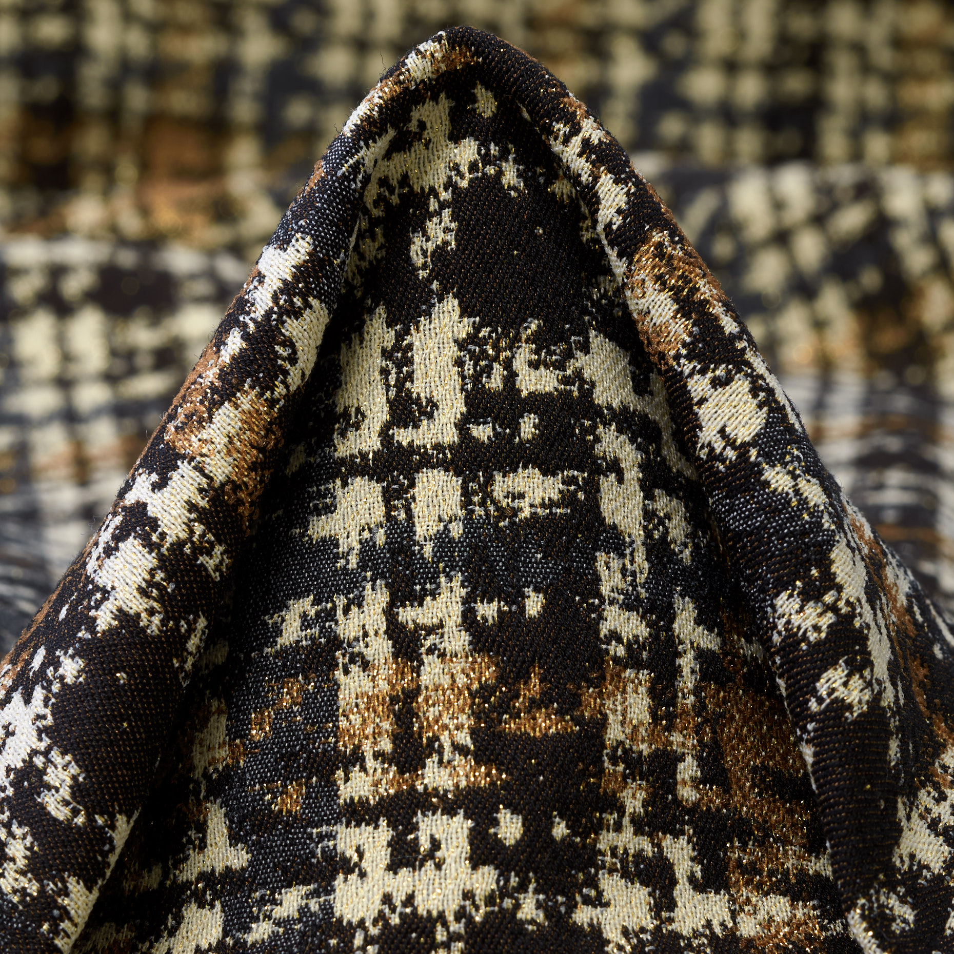 JACQUARD, COTTON, LUREX, RAVEN BLACK&GILDED BEIGE (P000003370)