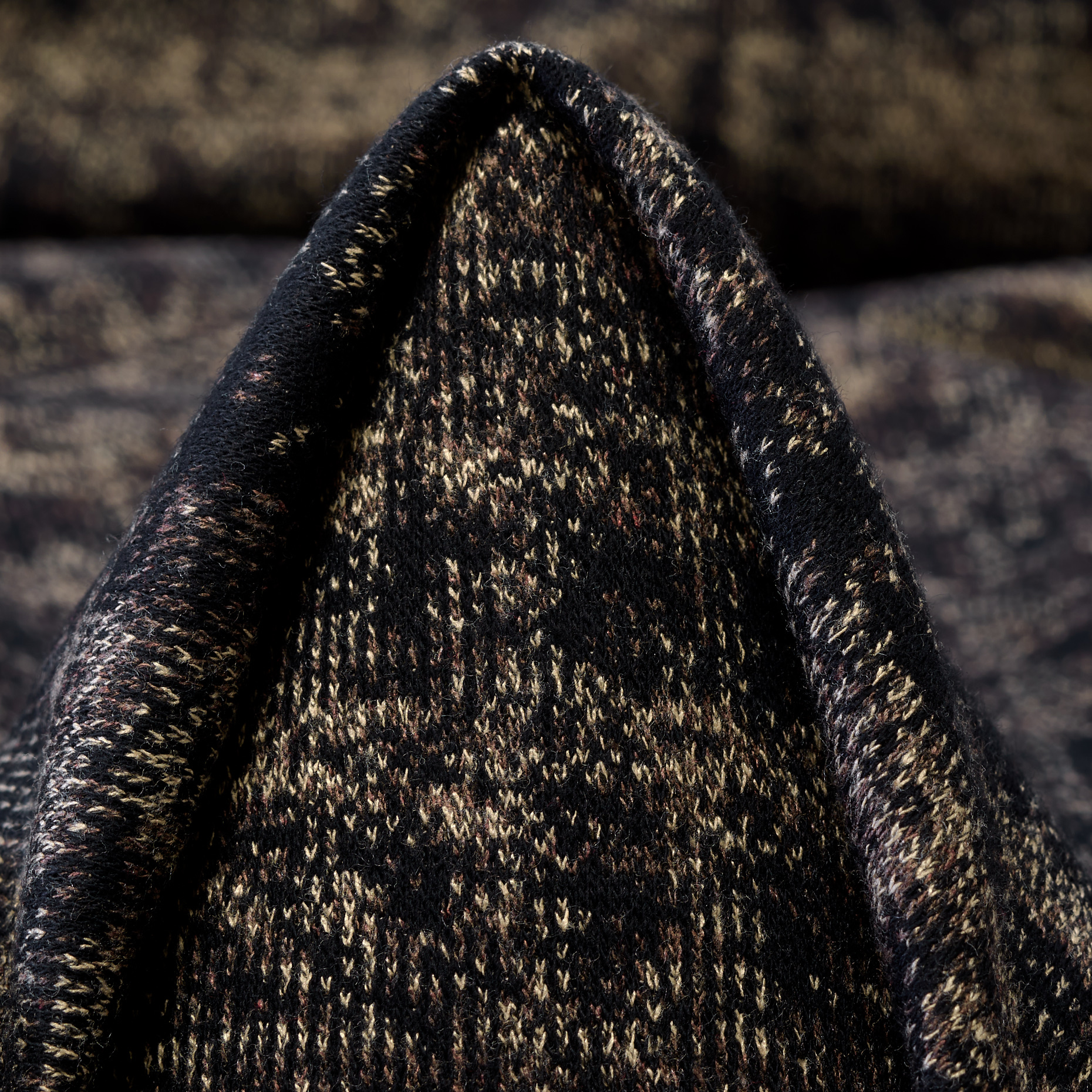 JERSEY, JACQUARD, VISCOSE BLEND, RAVEN BLACK&BROWN RICE (F000047401)