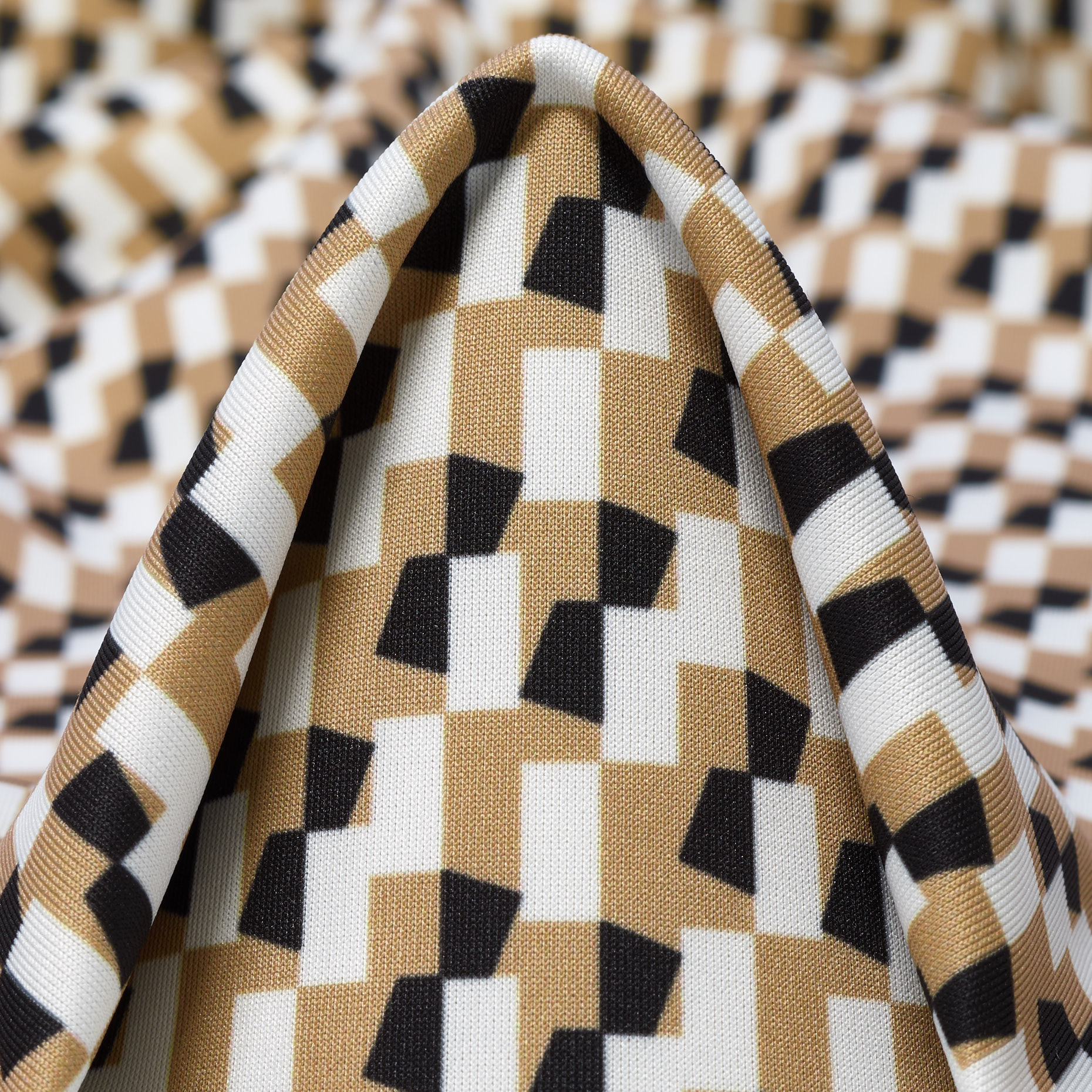 TECHNO JERSEY, PRINTED, HIGH ELASTICITY, RAVEN BLACK&SAFARI