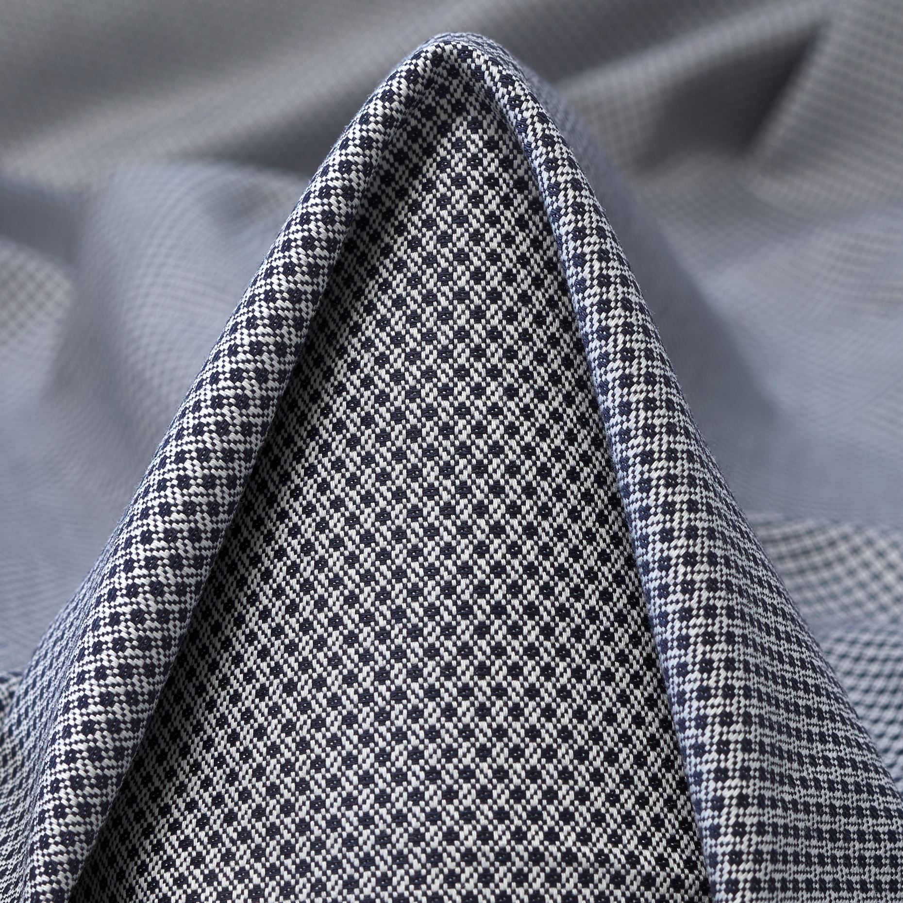 COTTON, MICRO DESIGN, BLACK SAND (F000017406)