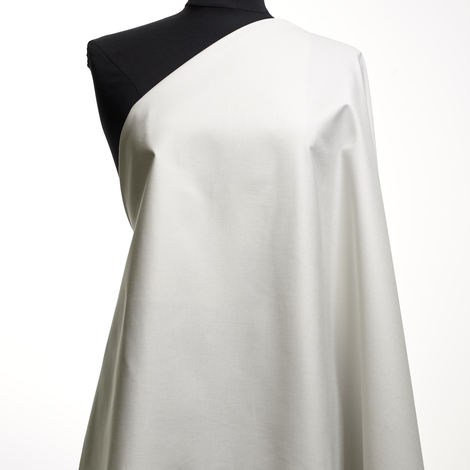 Твил, Хлопок с эластаном, Lucent White (F000044814) - Манекен