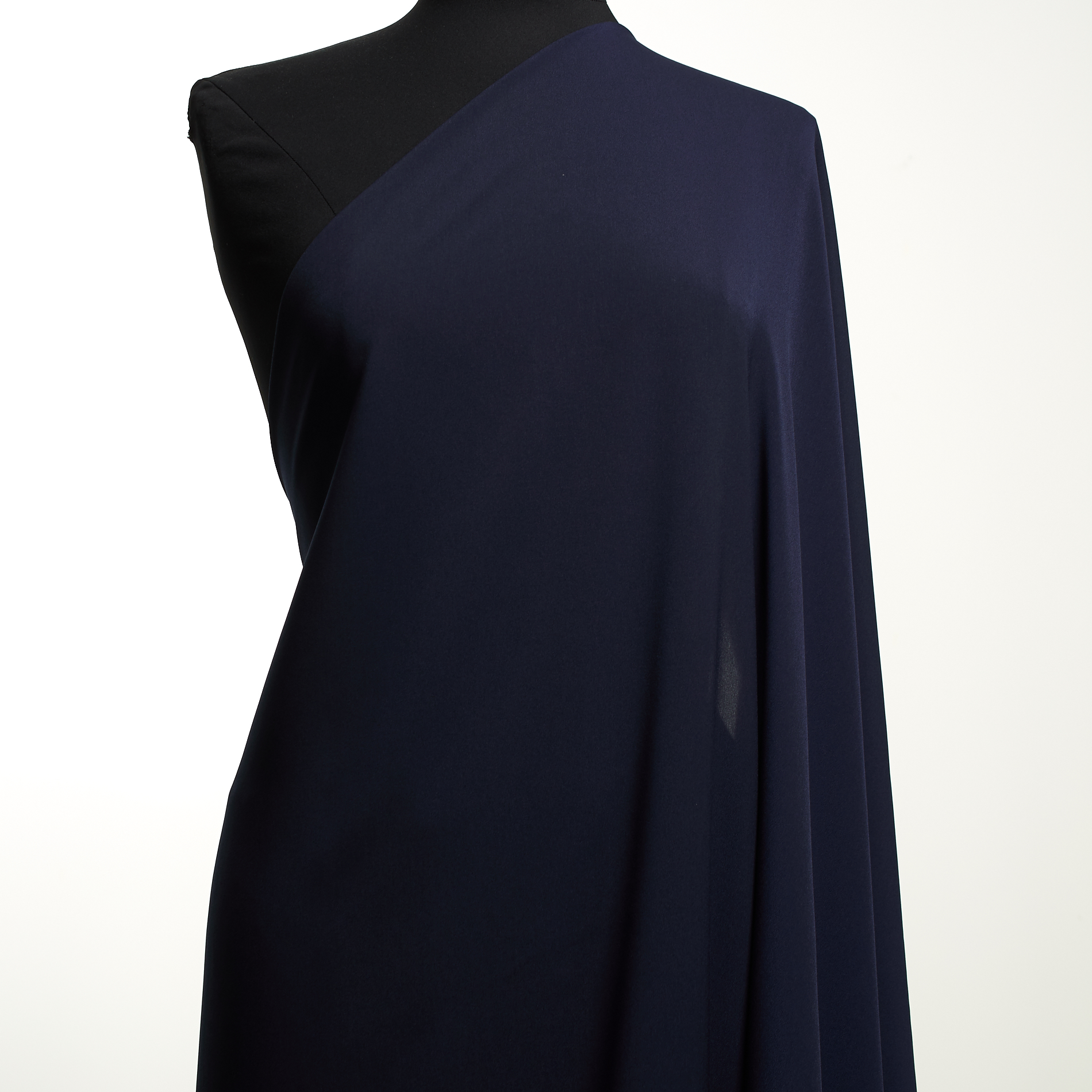 Crêpe De Chine, Elastik, Parisian Night (F000033448) - Schaufensterpuppe