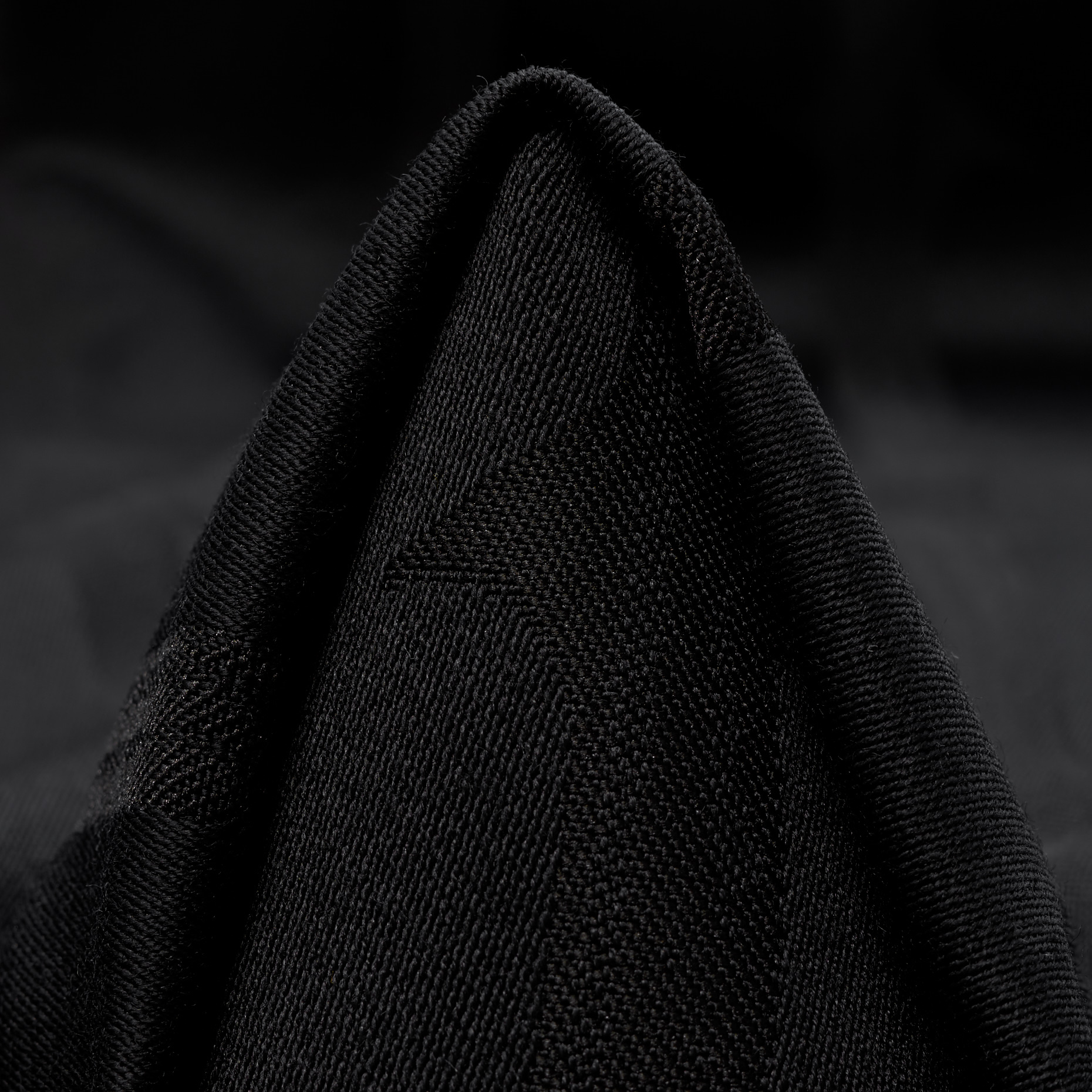 JACQUARD, VIRGIN WOOL, TONE ON TONE, RAVEN BLACK (F000048459)