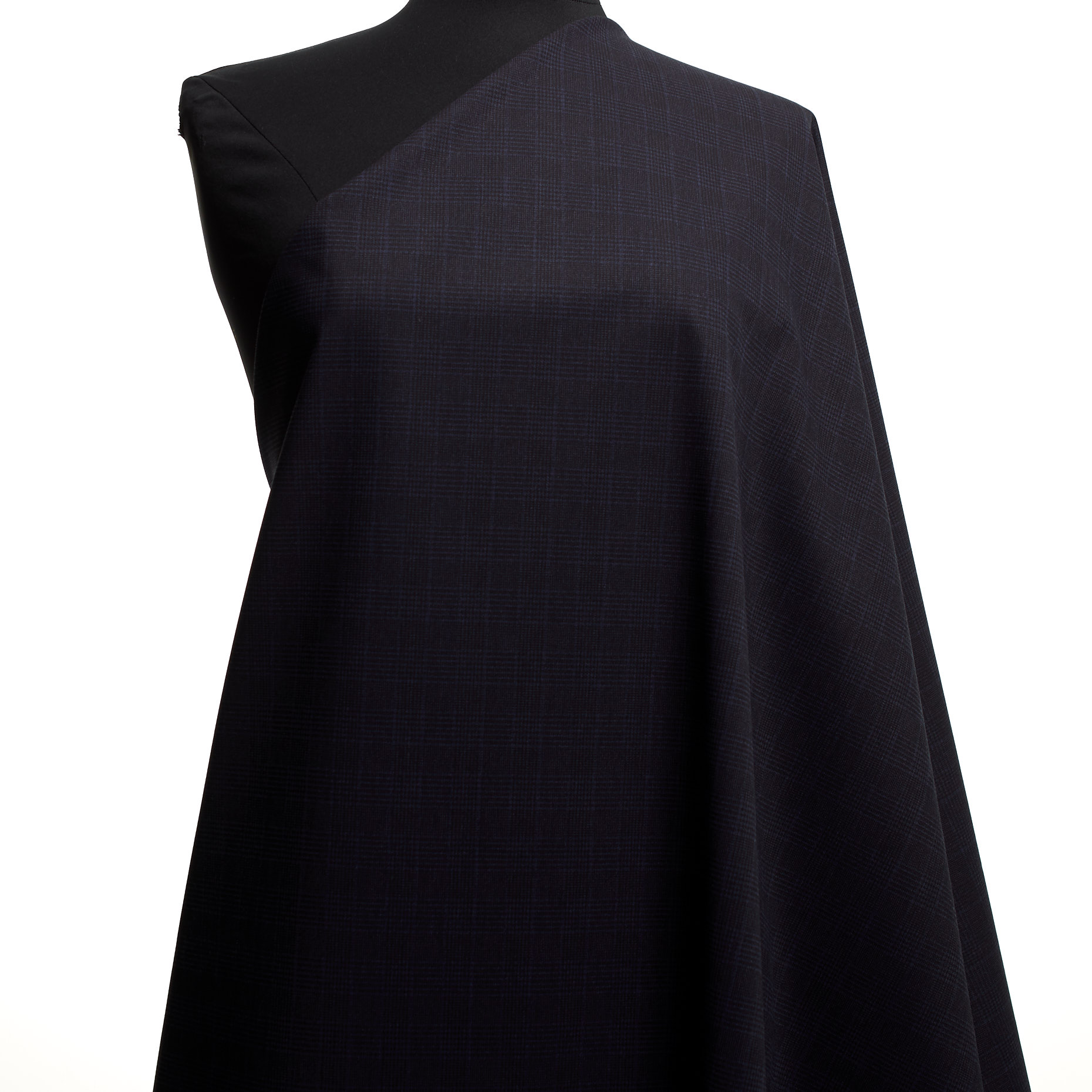 DOUBLE, COTTON, CHECK, BLACK IRIS (F000036075) - Mannequin